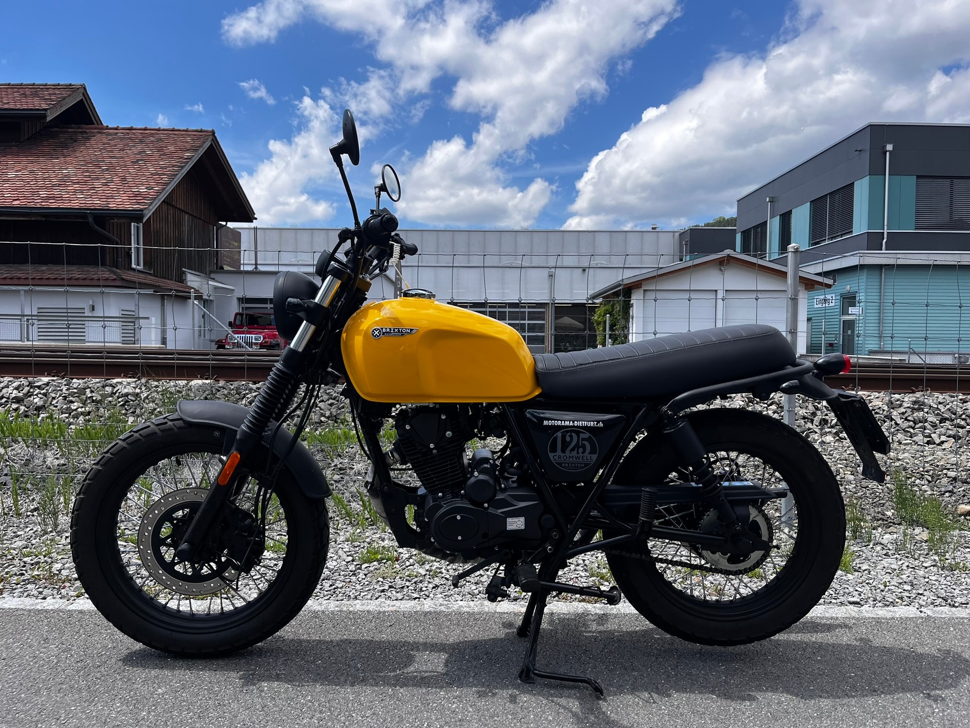 BRIXTON 125 CBR