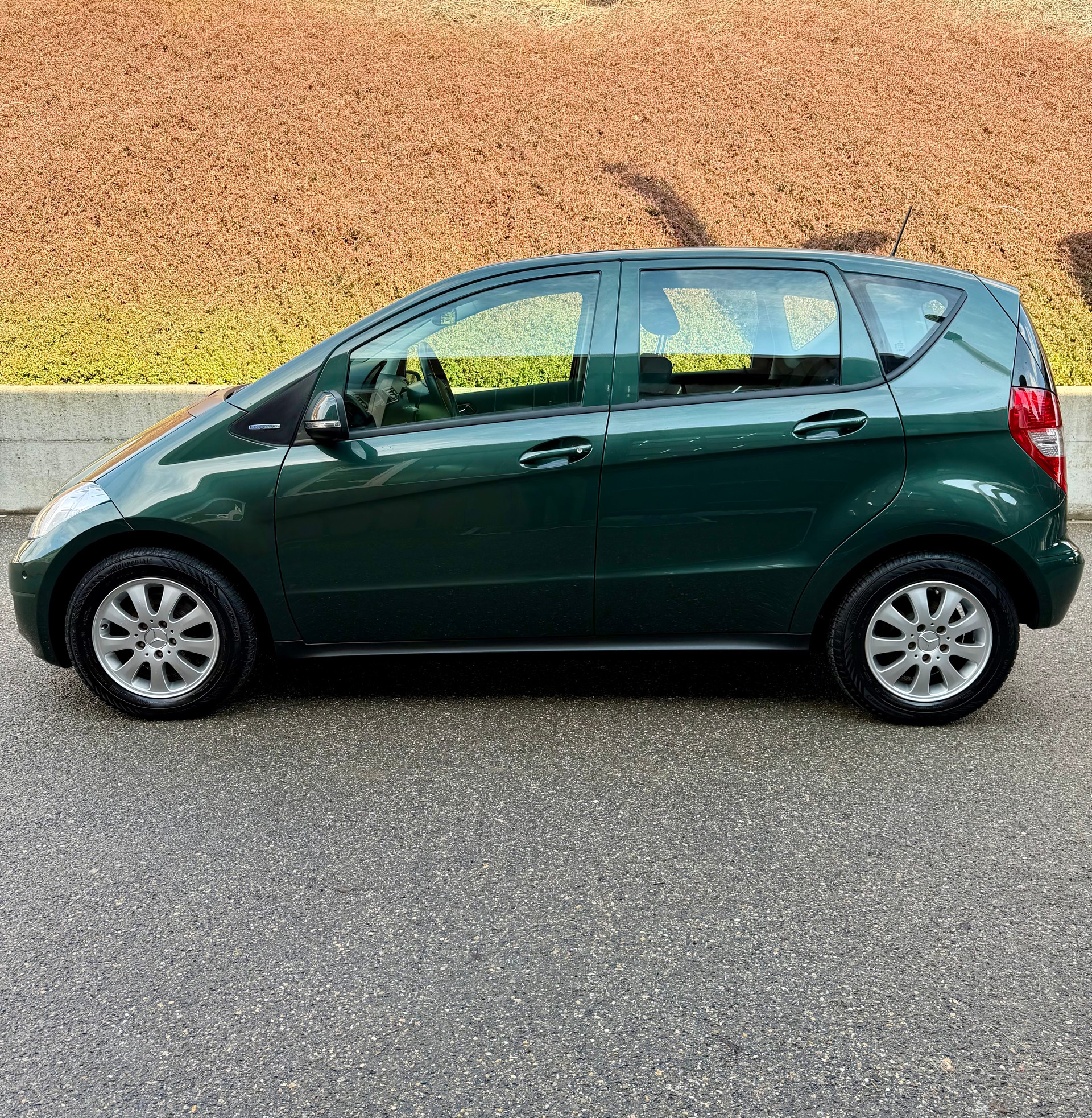 MERCEDES-BENZ A 160 (150) BlueEfficiency Classic-image-2