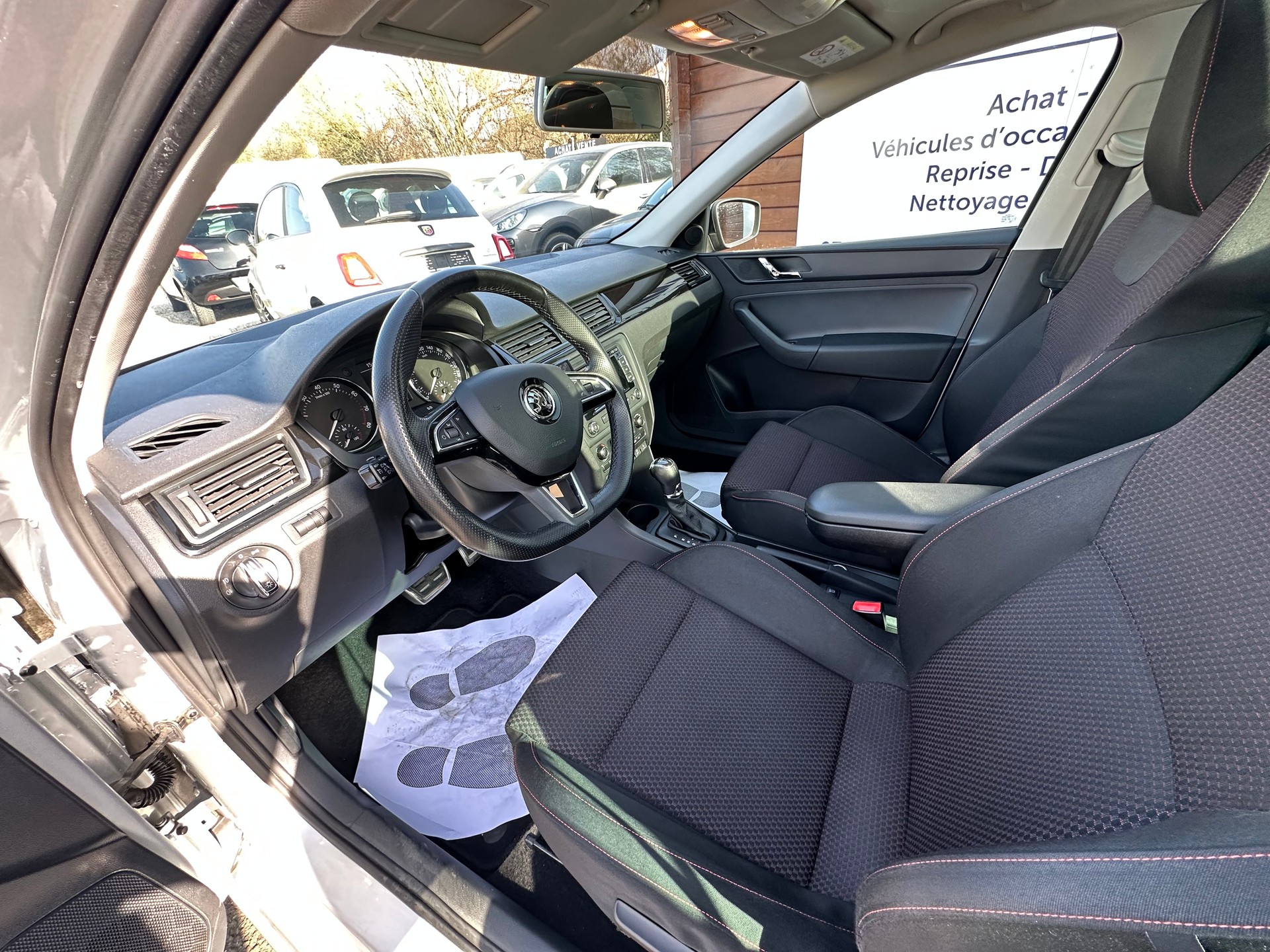 SKODA Rapid Spaceback 1.4 TSI Ambition DSG-image-13