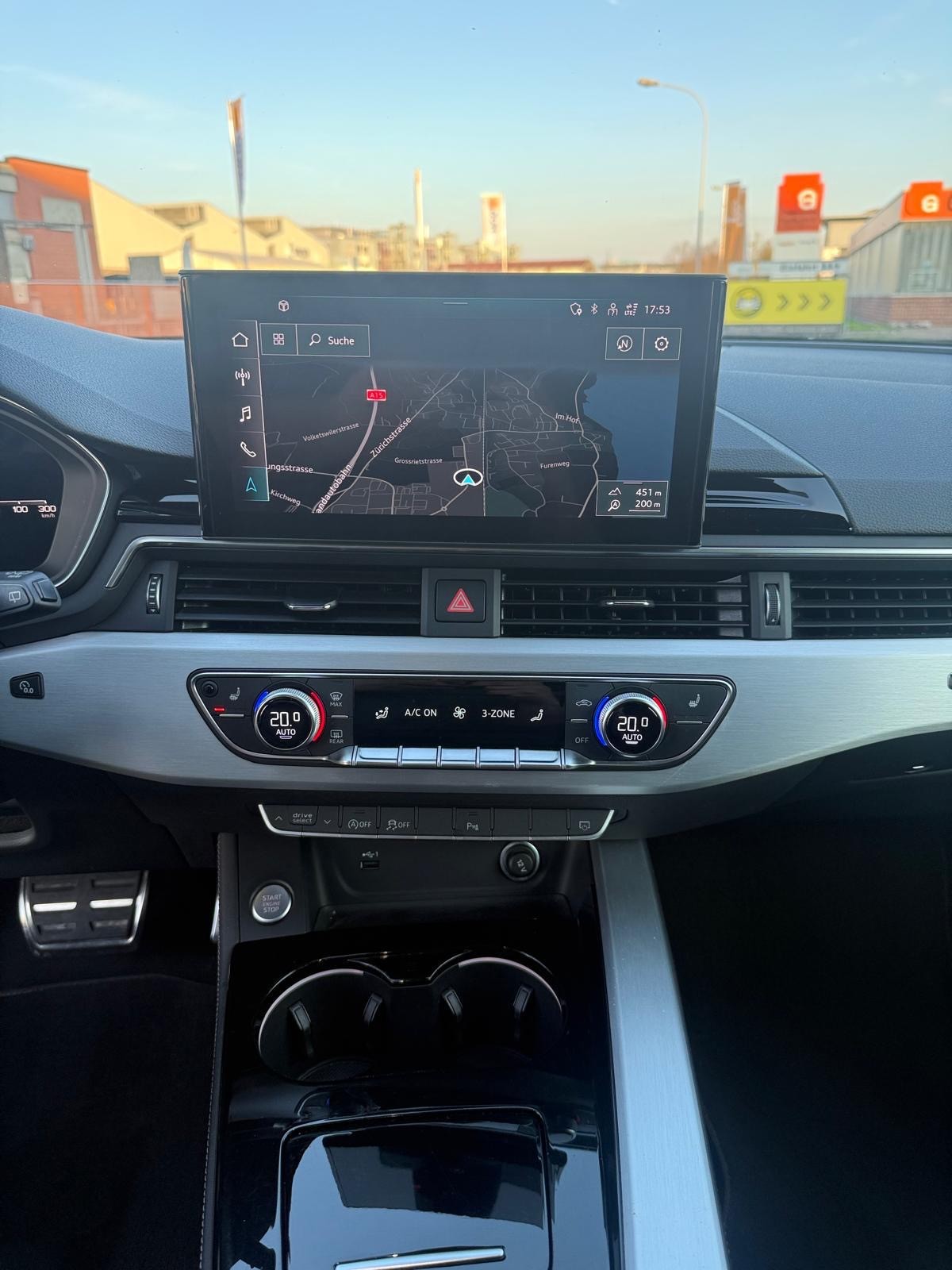 AUDI A4 Avant 40 TDI S line Attraction quattro S-tronic-image-11