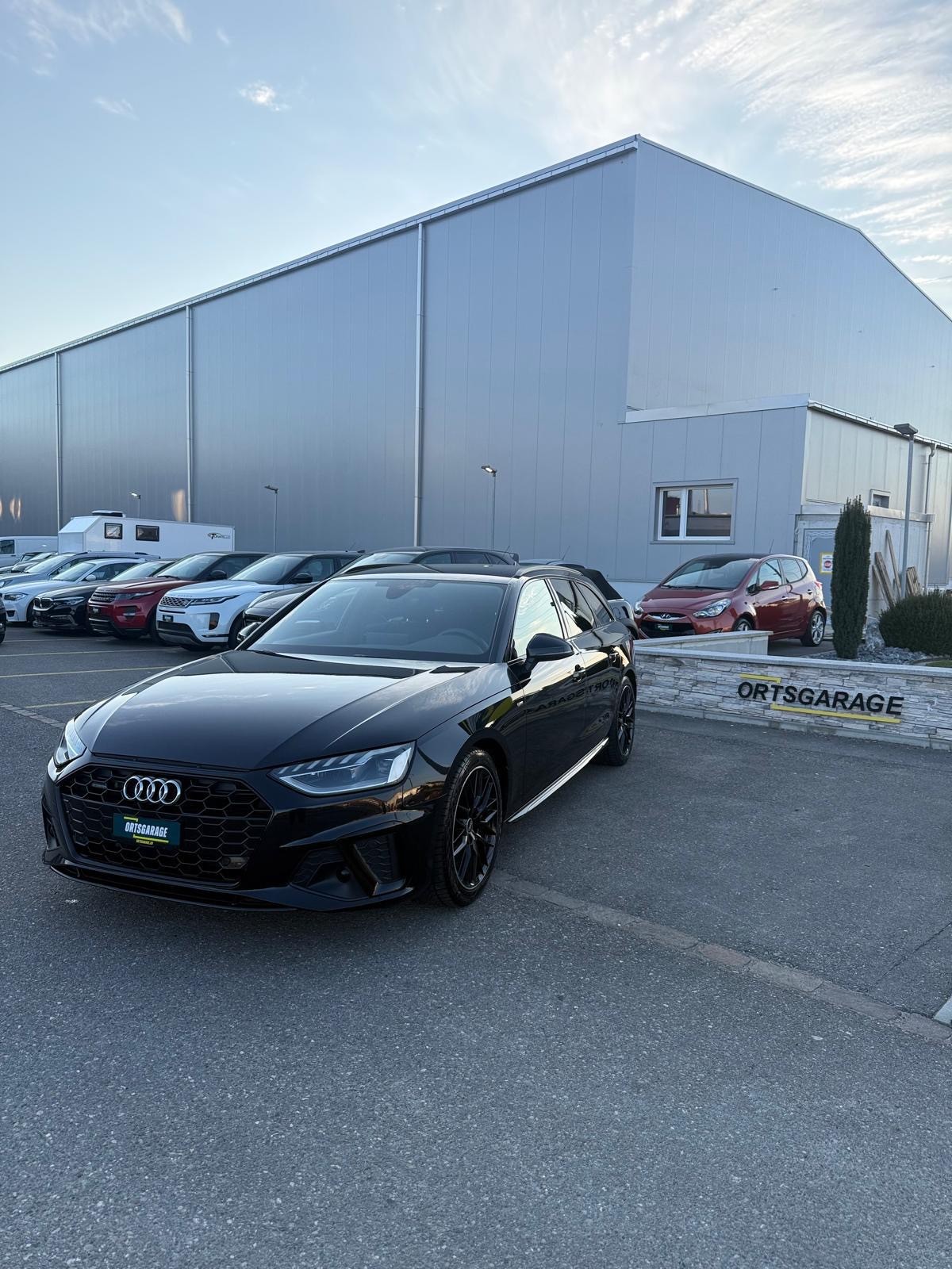 AUDI A4 Avant 40 TDI S line Attraction quattro S-tronic-showroom-element-3