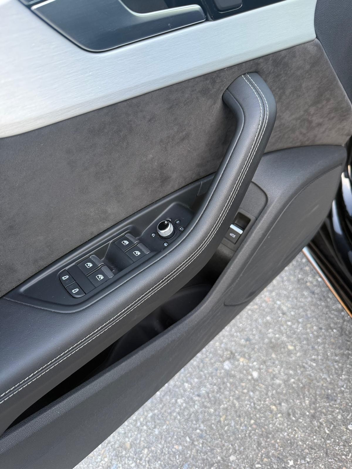 AUDI A4 Avant 40 TDI S line Attraction quattro S-tronic-image-13
