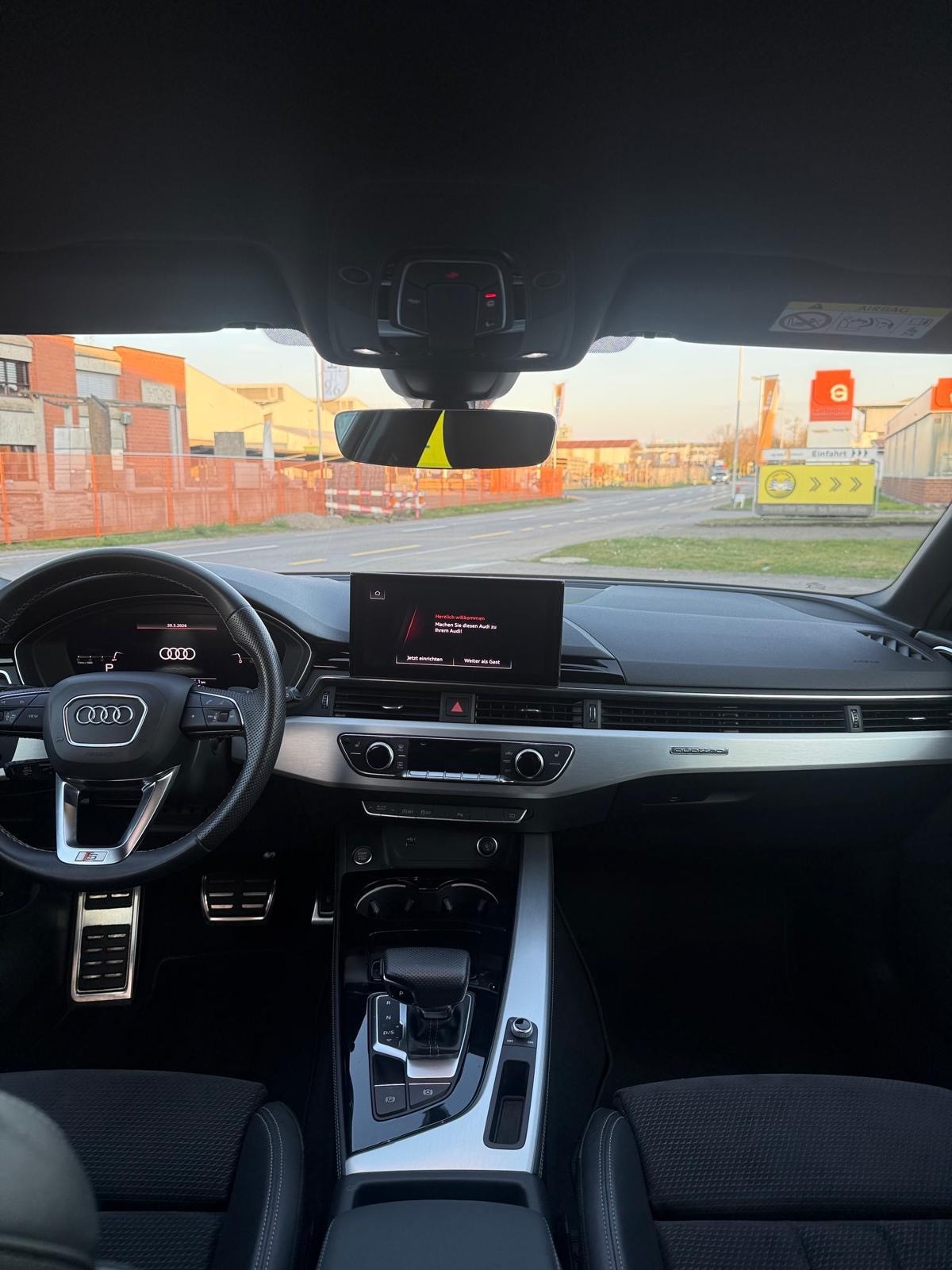 AUDI A4 Avant 40 TDI S line Attraction quattro S-tronic-image-10