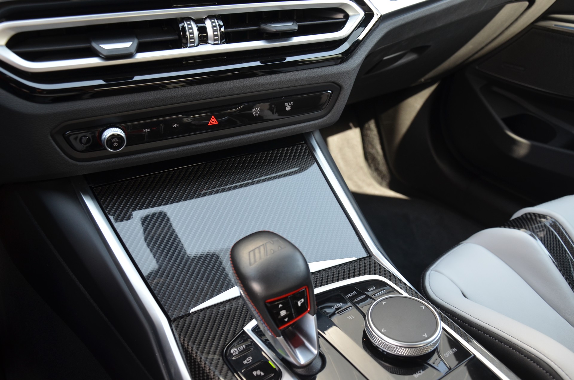 BMW M3 Competition M xDrive-image-25