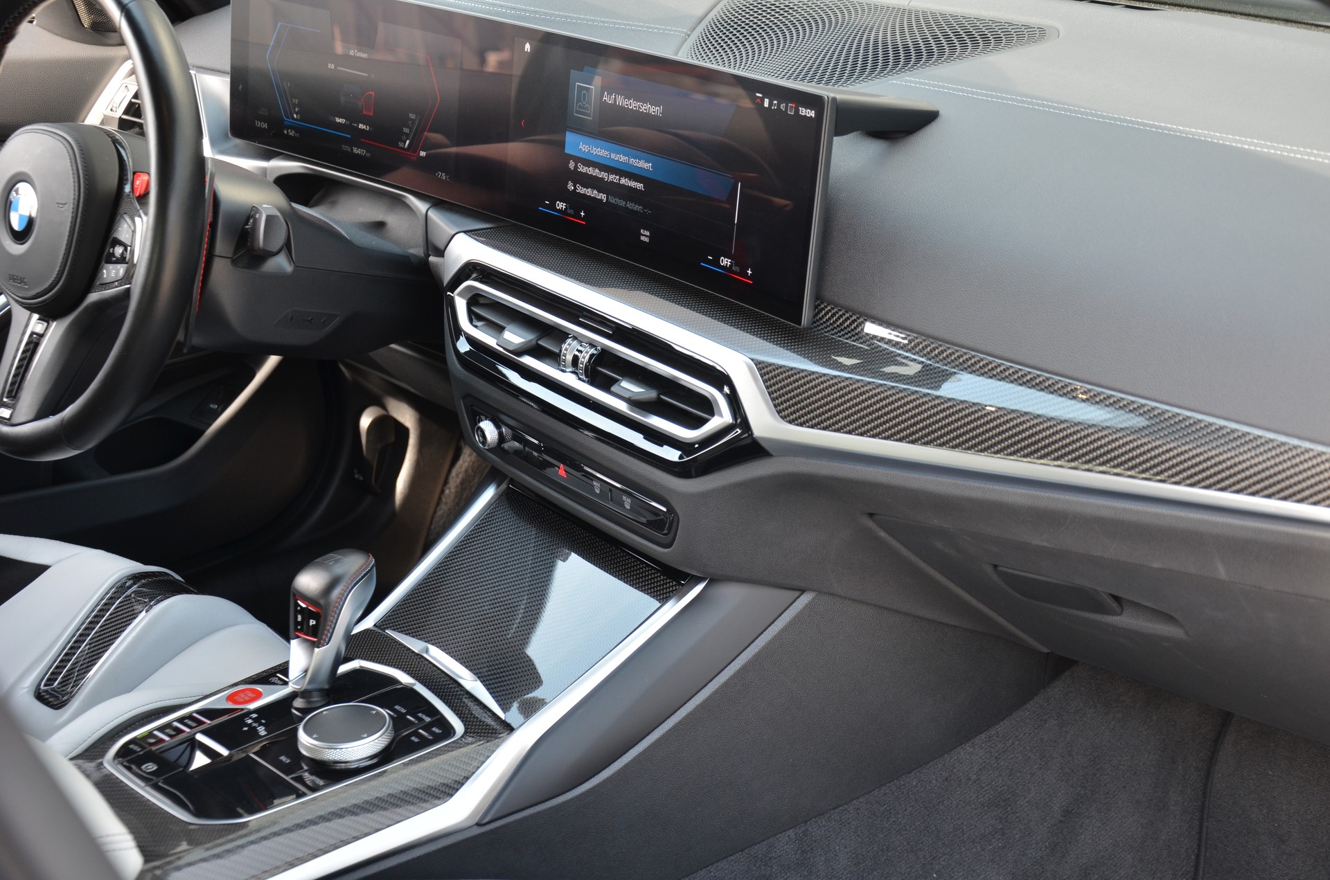 BMW M3 Competition M xDrive-image-15