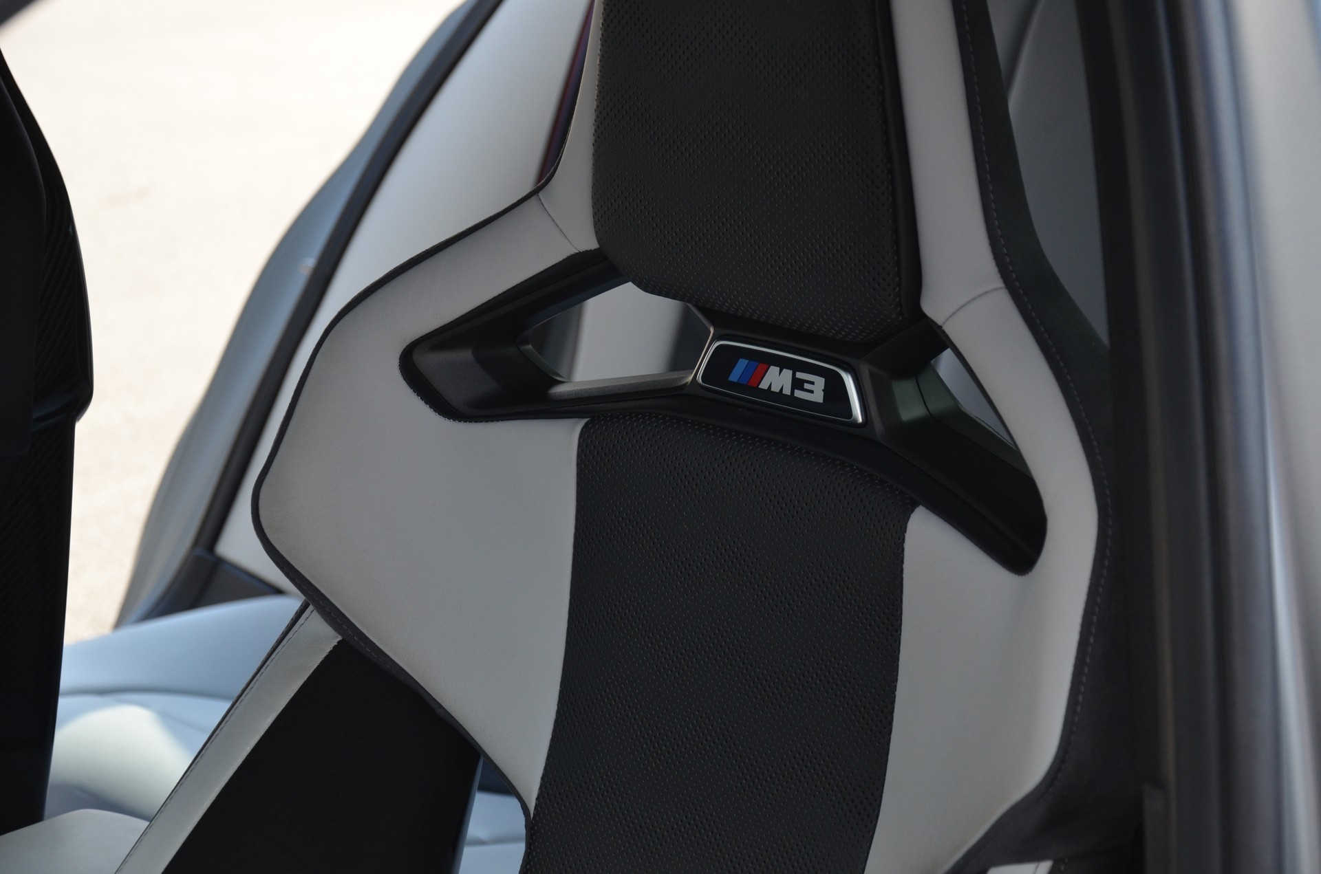 BMW M3 Competition M xDrive-image-23