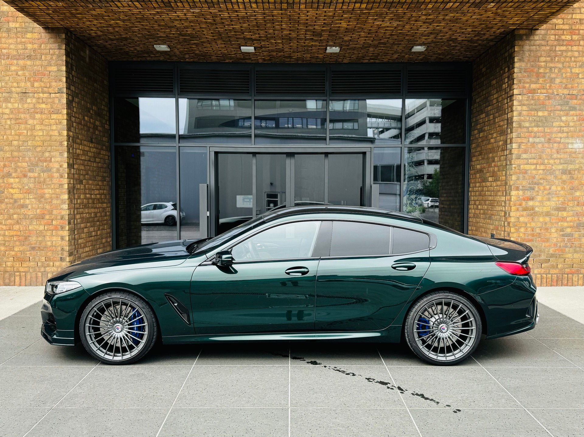 BMW-ALPINA B8 4.4 V8 xDrive | 621PS-showroom-element-1