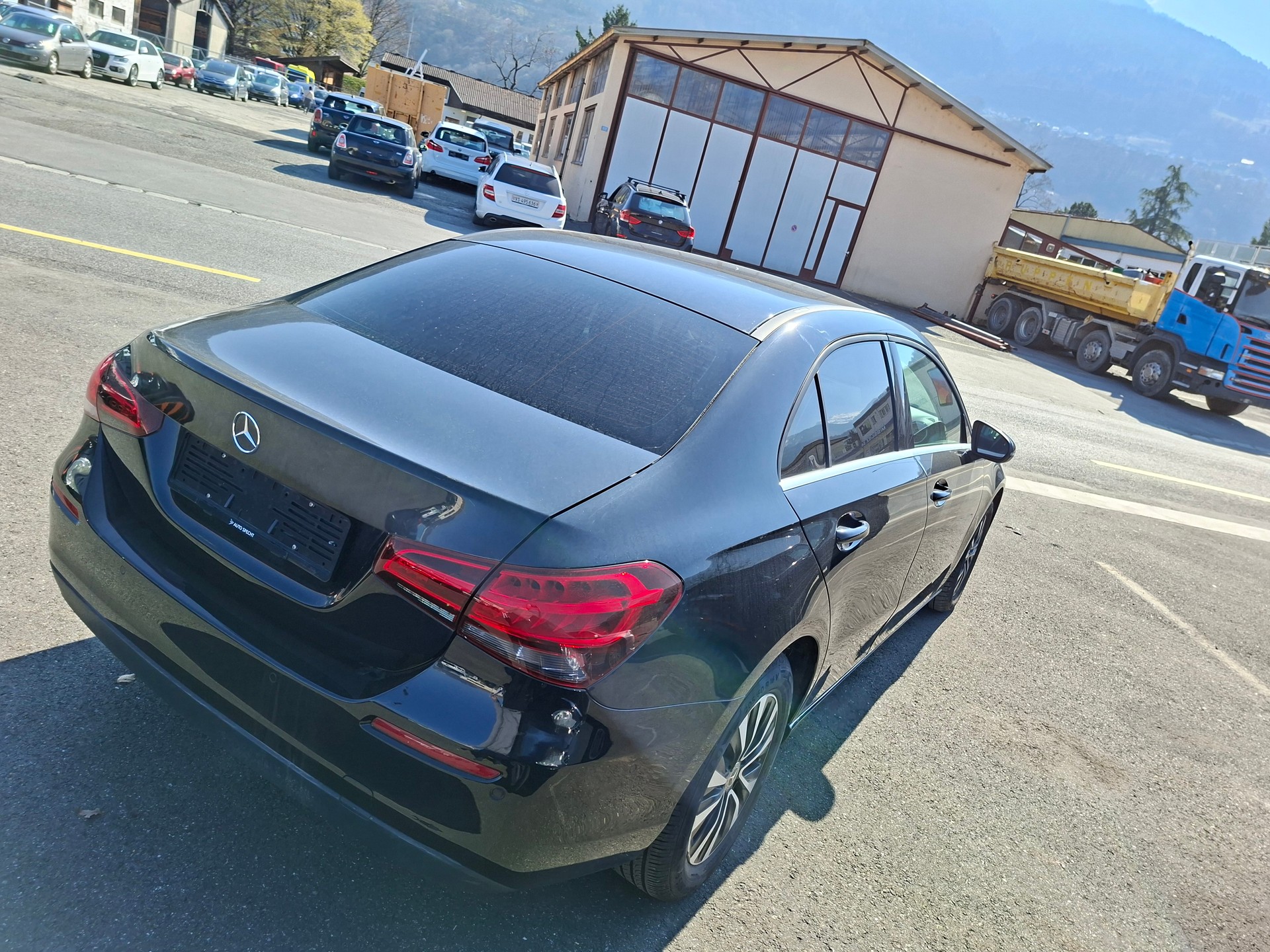 MERCEDES-BENZ A 180 d Progressive 7G-DCT