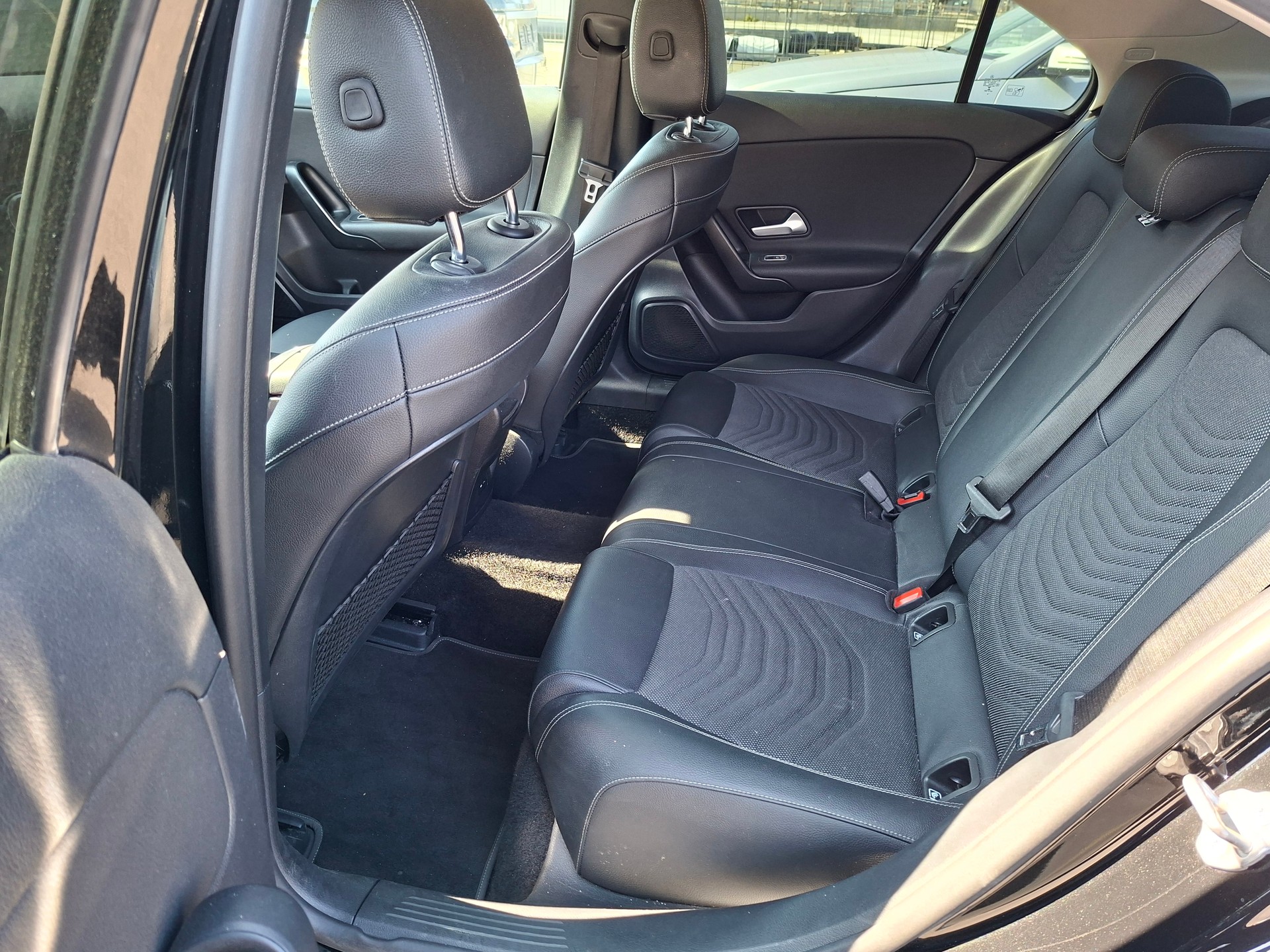 MERCEDES-BENZ A 180 d Progressive 7G-DCT-image-10