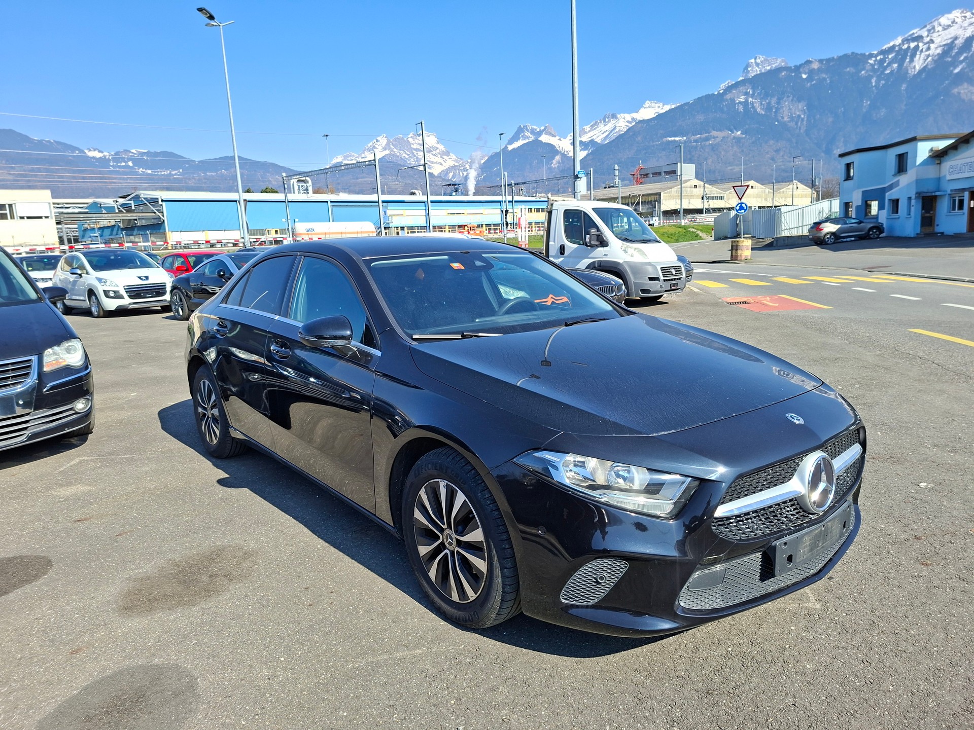 MERCEDES-BENZ A 180 d Progressive 7G-DCT-image-5