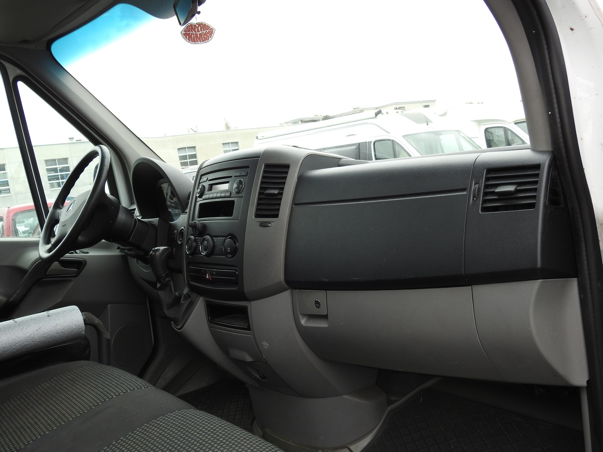 MERCEDES-BENZ Sprinter 315 CDI Lang-image-14