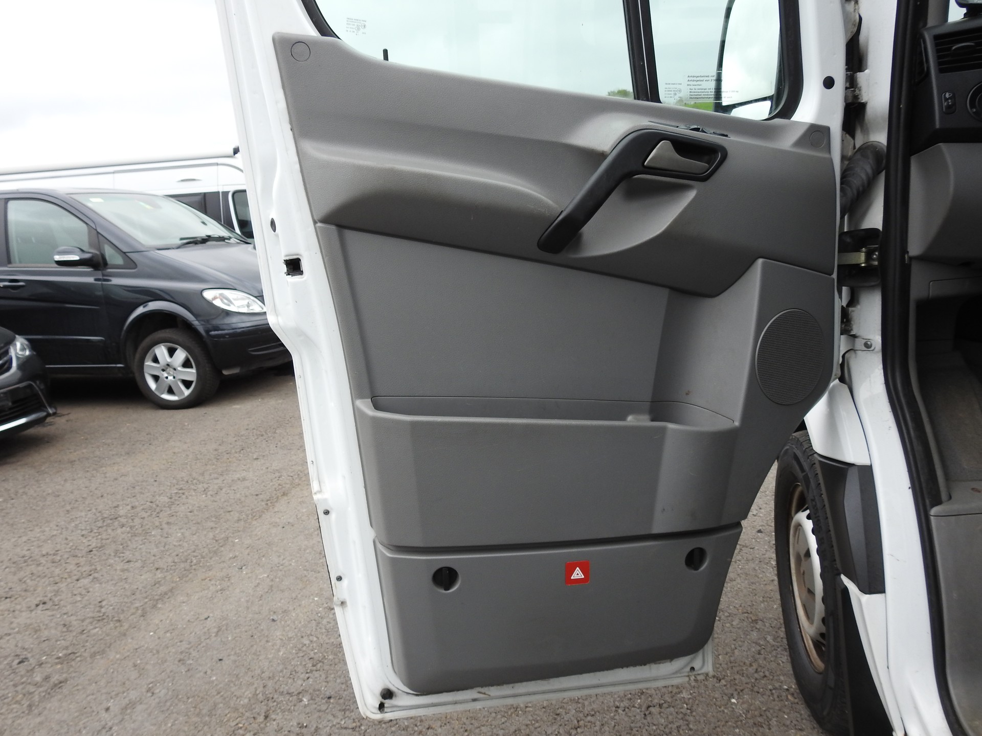MERCEDES-BENZ Sprinter 315 CDI Lang-image-9