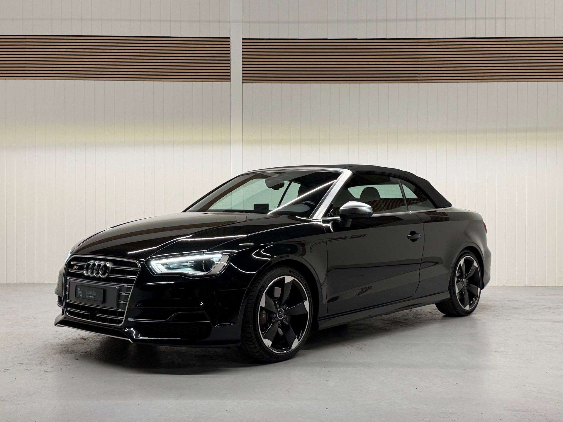 AUDI S3 Cabrio 2.0 TFSI quattro S-tronic Ab MFK & Service-showroom-element-1