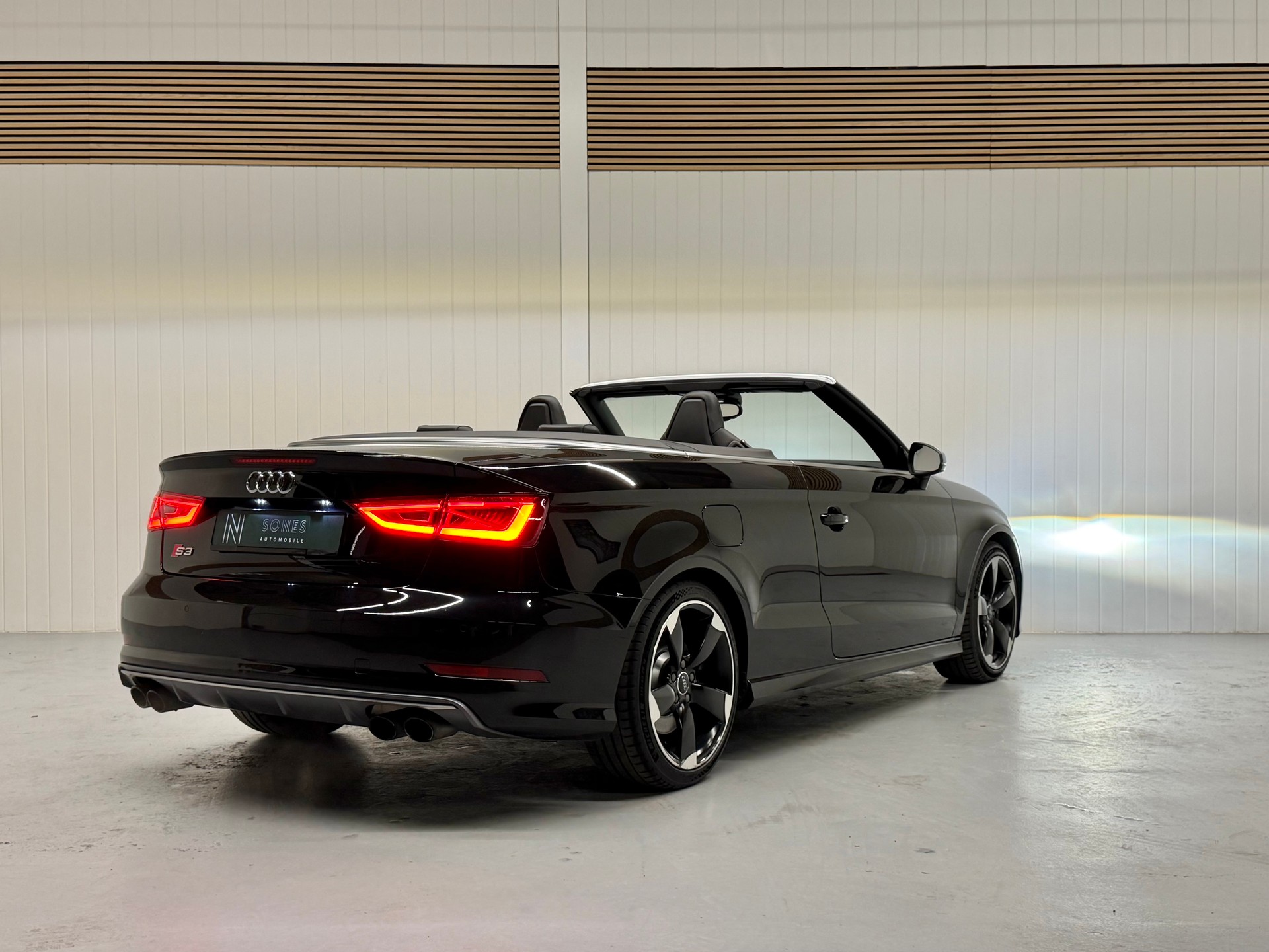 AUDI S3 Cabrio 2.0 TFSI quattro S-tronic Ab MFK & Service-image-7