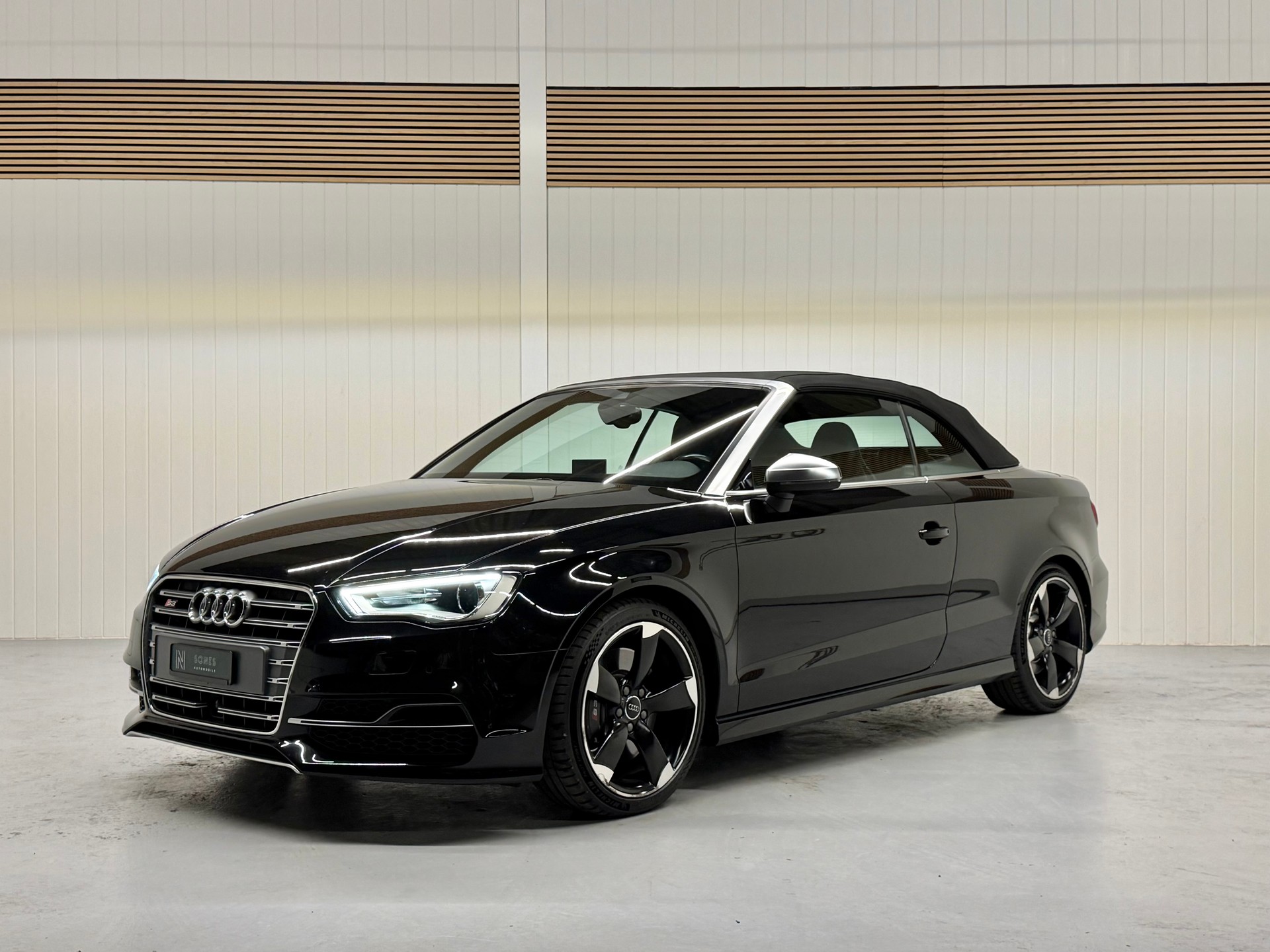 AUDI S3 Cabrio 2.0 TFSI quattro S-tronic Ab MFK & Service-showroom-element-1