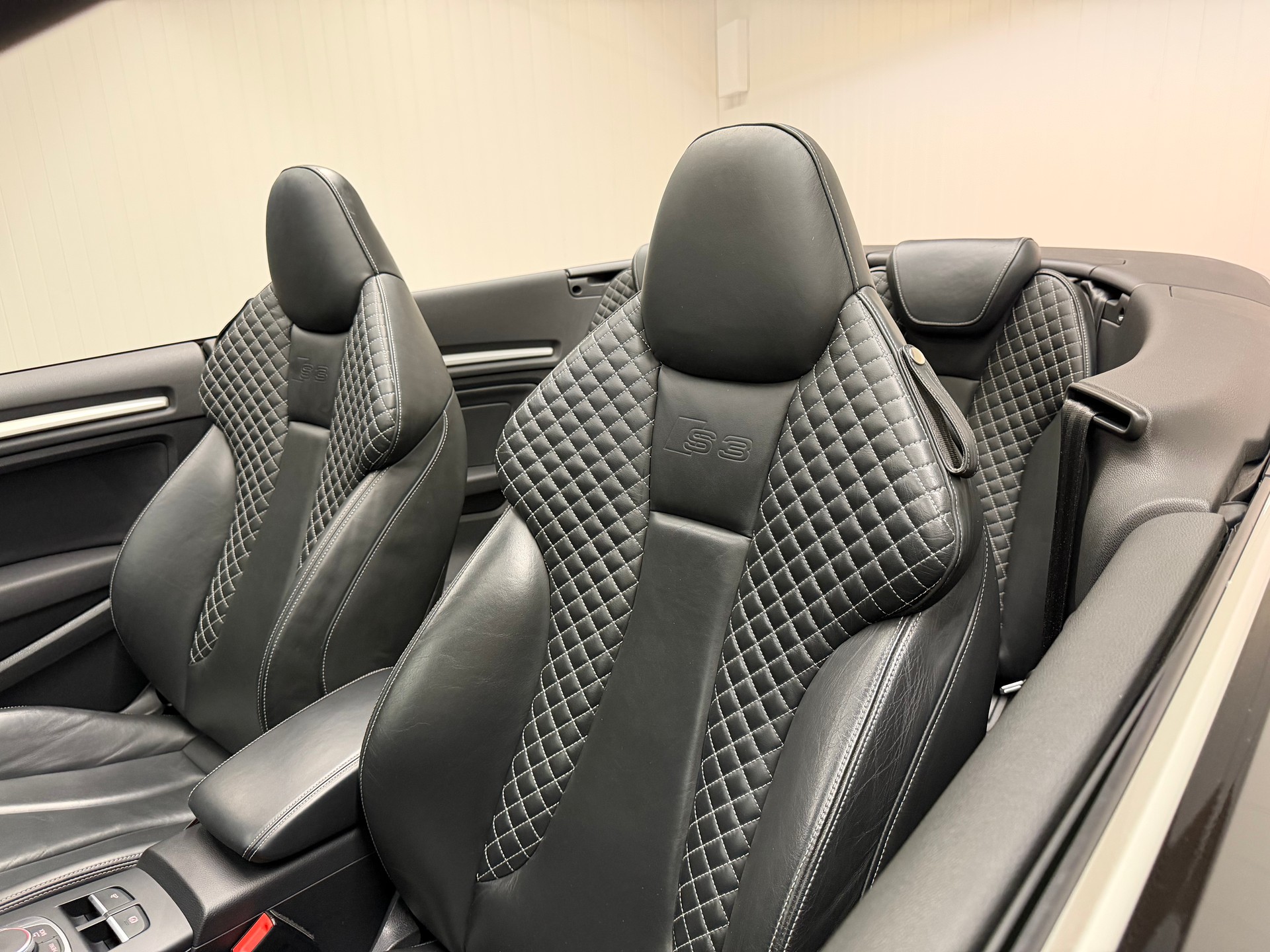 AUDI S3 Cabrio 2.0 TFSI quattro S-tronic Ab MFK & Service-image-20