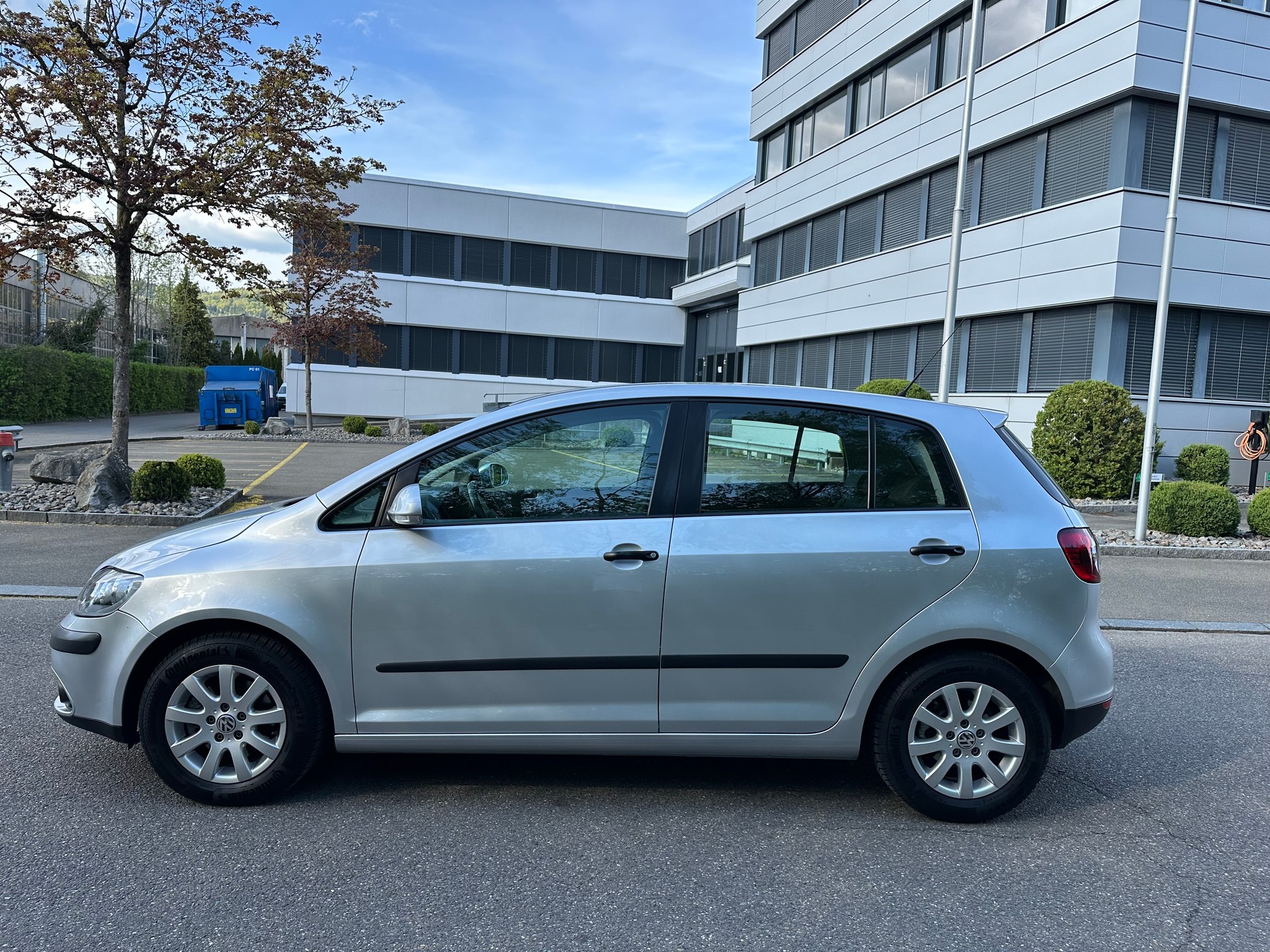 VW Golf Plus 1.6 FSI Comfortline-image-6