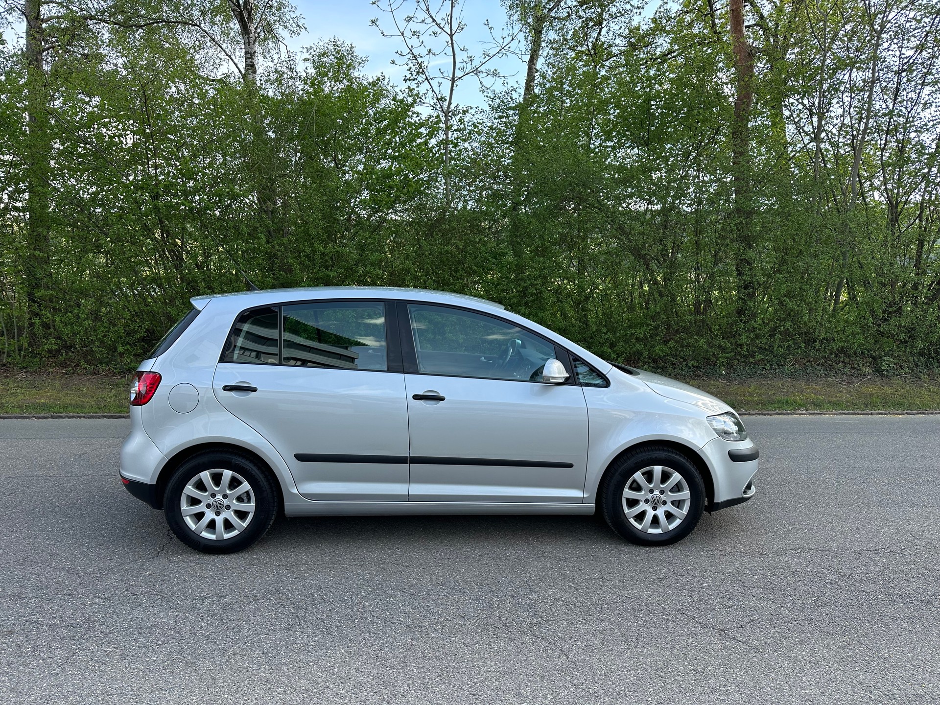 VW Golf Plus 1.6 FSI Comfortline-image-5