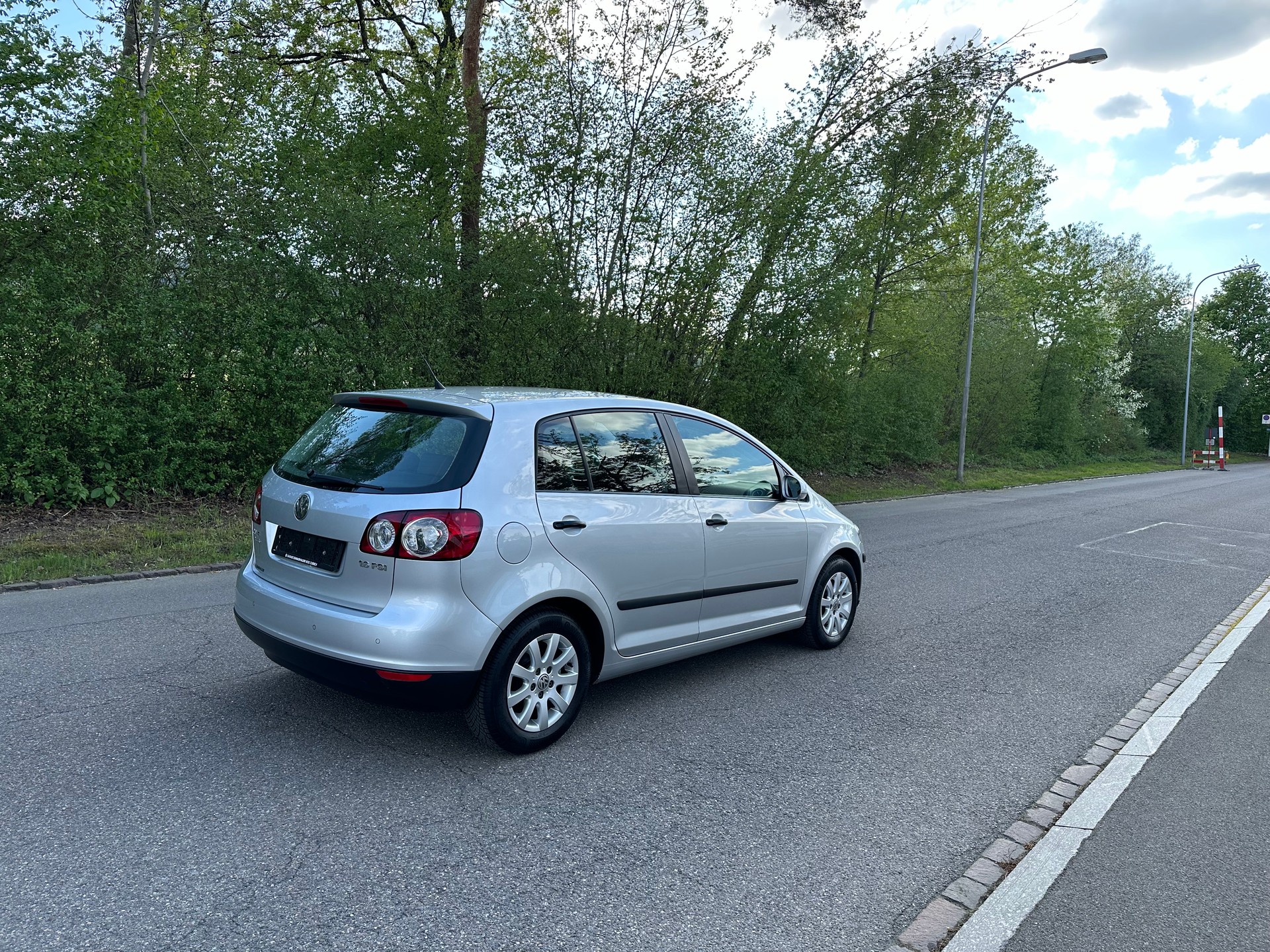 VW Golf Plus 1.6 FSI Comfortline-image-4