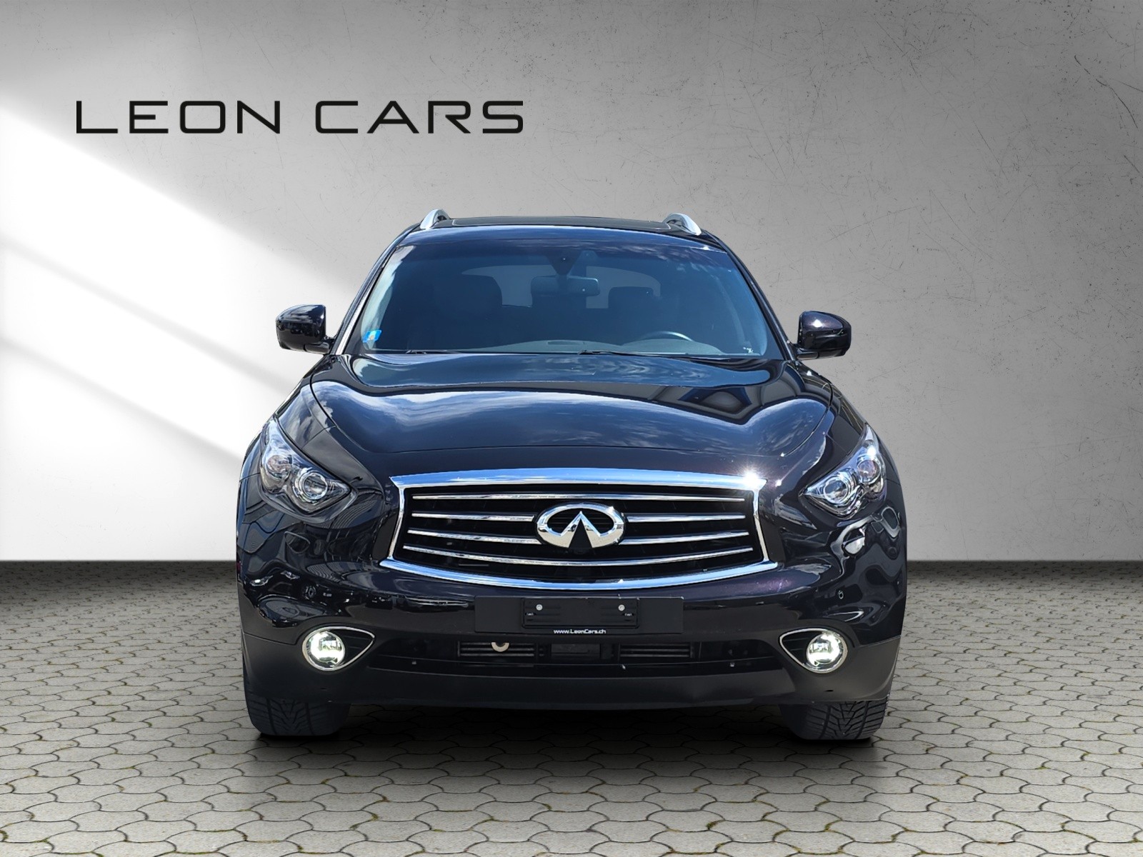 INFINITI FX30d S Premium AWD Automatic-showroom-element-1