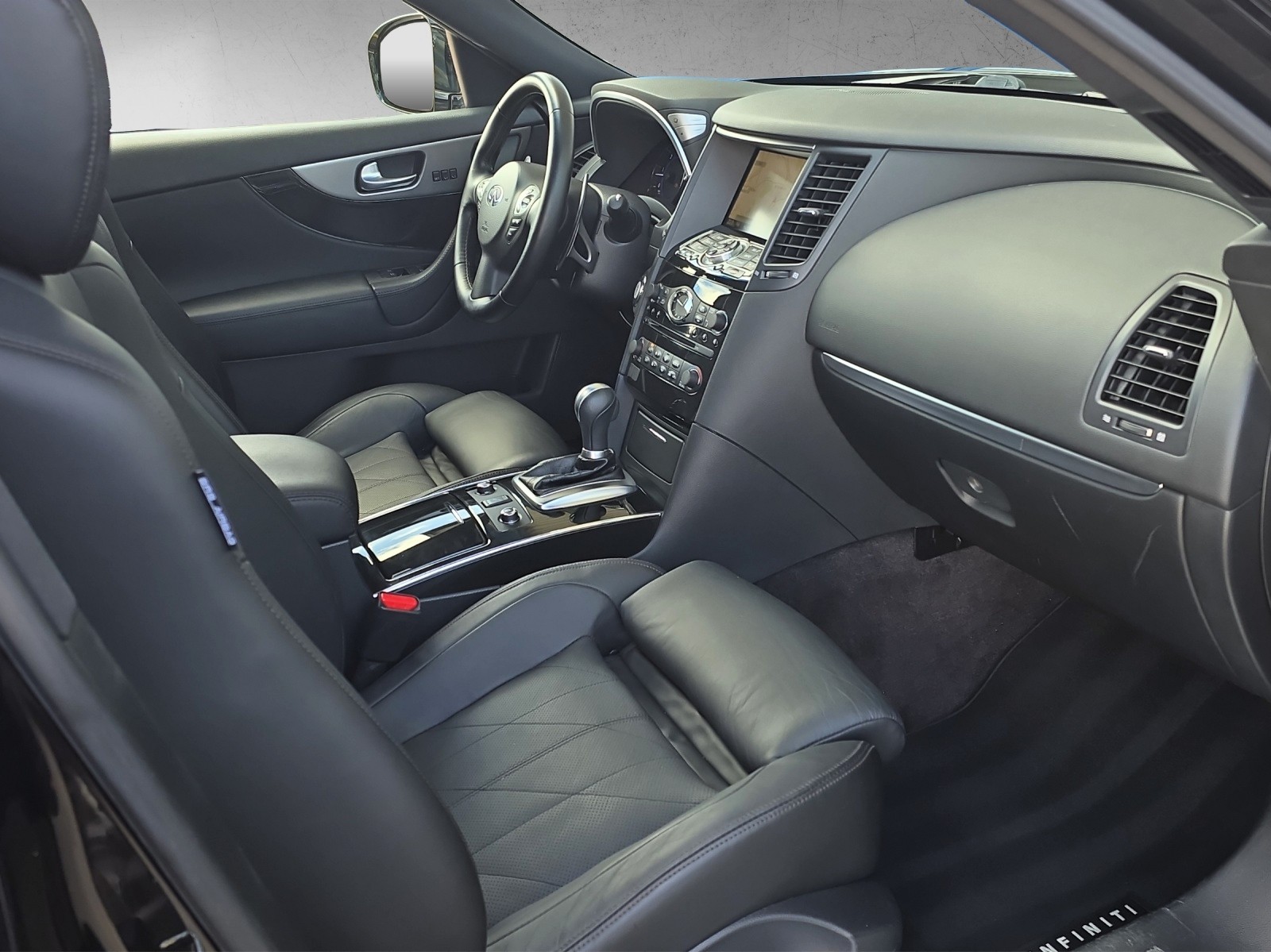 INFINITI FX30d S Premium AWD Automatic-image-10
