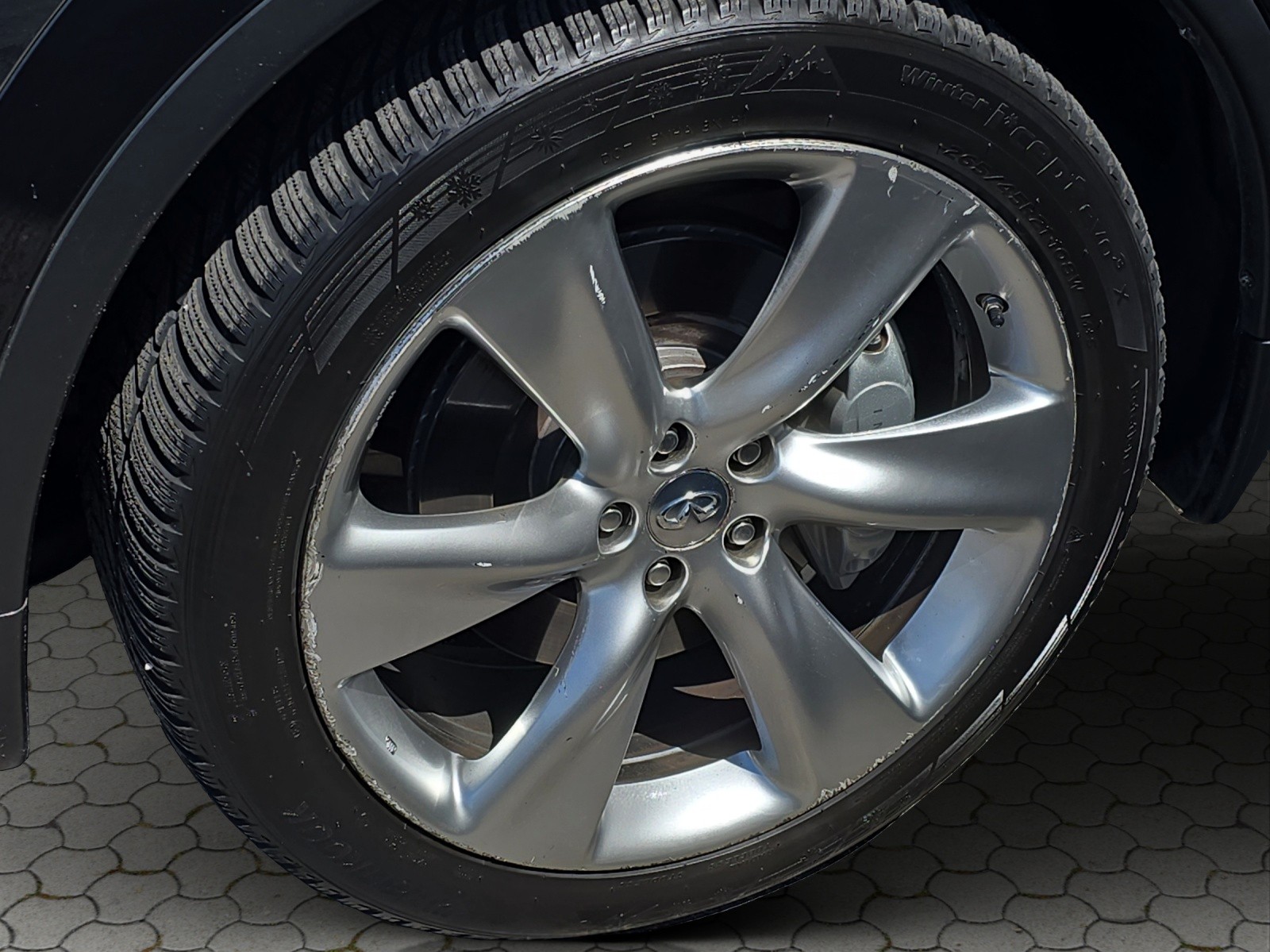 INFINITI FX30d S Premium AWD Automatic-image-8