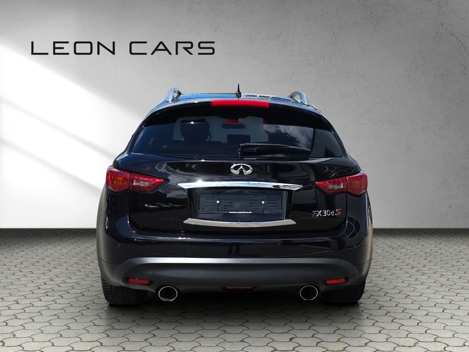 INFINITI FX30d S Premium AWD Automatic-image-5