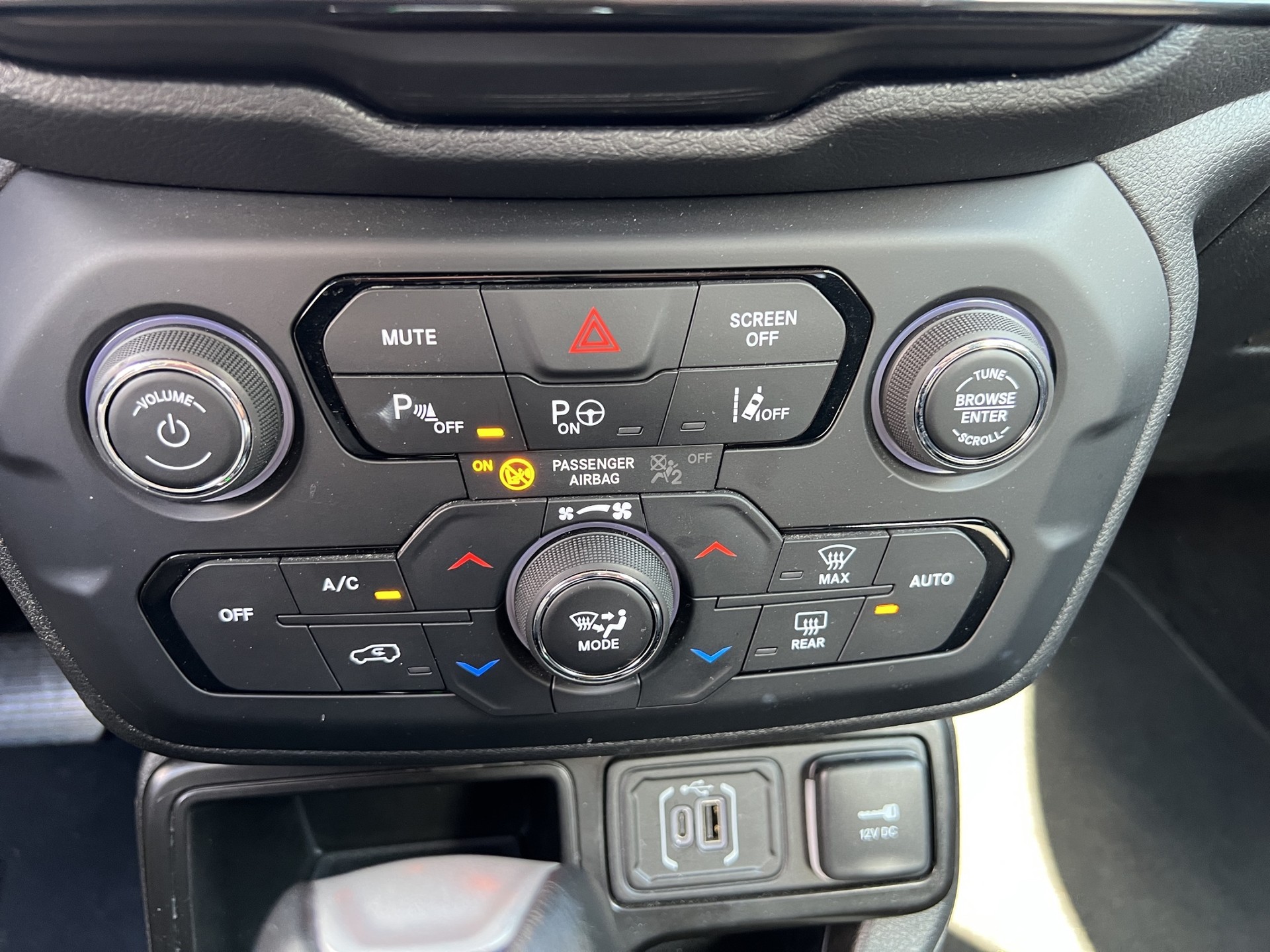 JEEP Renegade 1.5 Turbo Summit-image-36