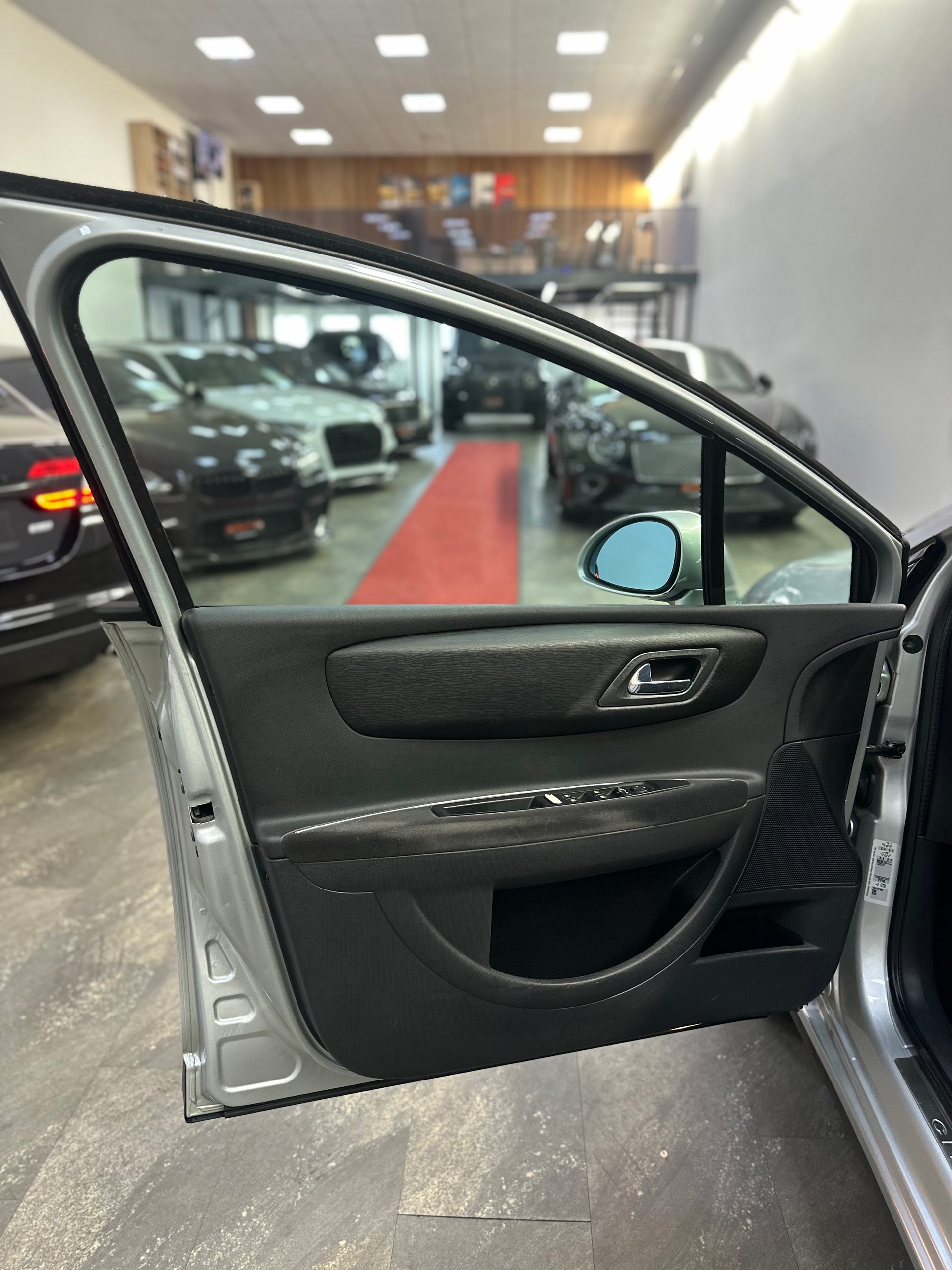CITROEN C4 Berline 2.0i 16V VTR Automatic-image-15