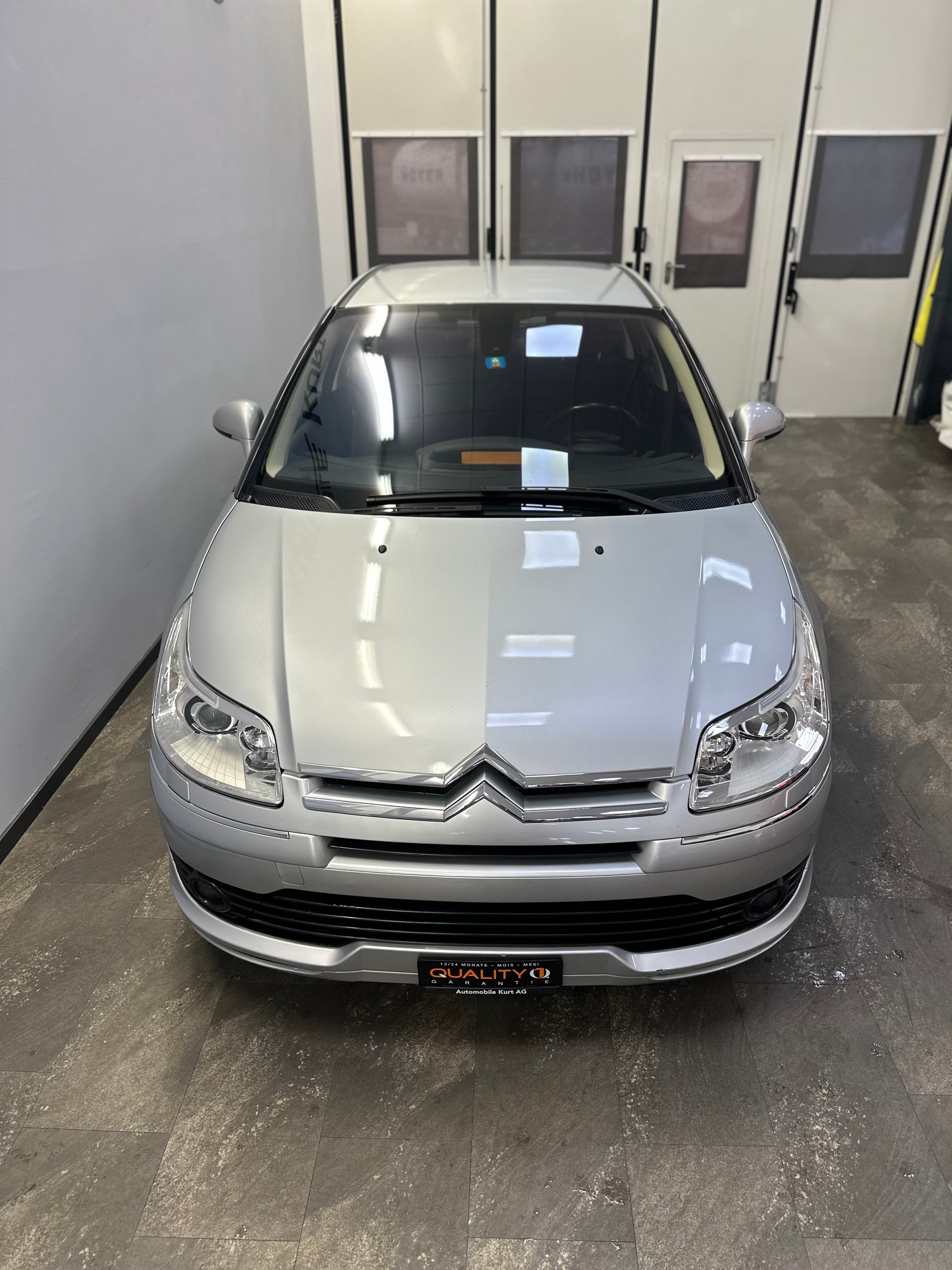 CITROEN C4 Berline 2.0i 16V VTR Automatic-image-6