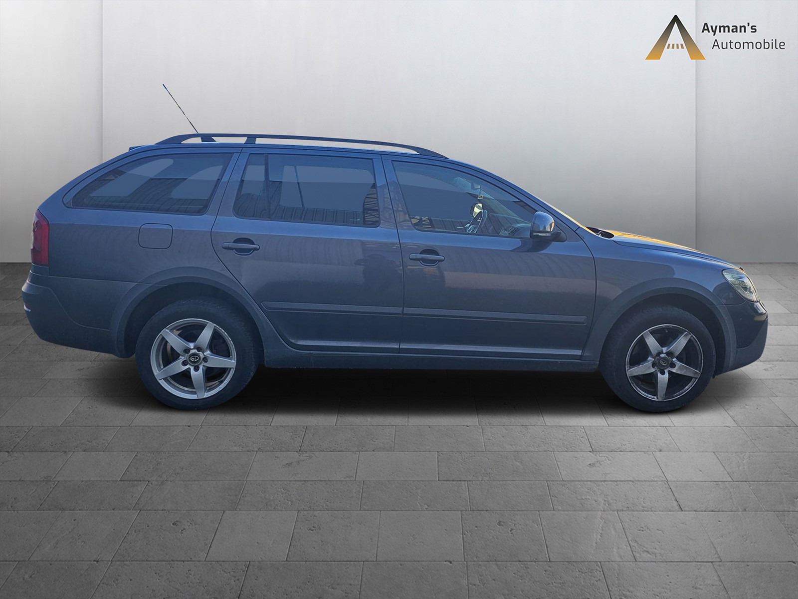 SKODA Octavia Combi 1.8 TSI Scout 4x4-image-7