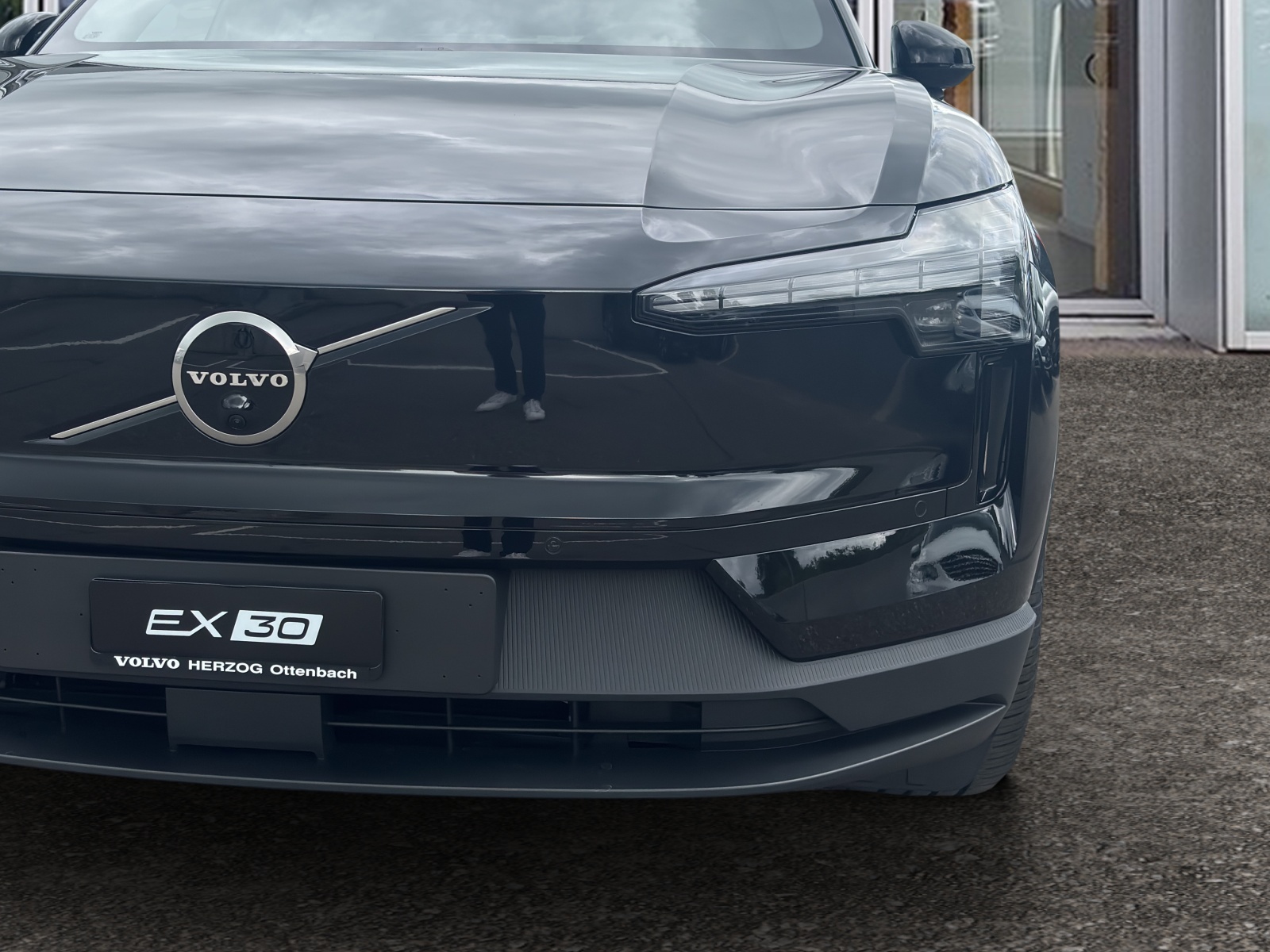 VOLVO EX30 E60 Twin Ultra Performance AWD-image-7