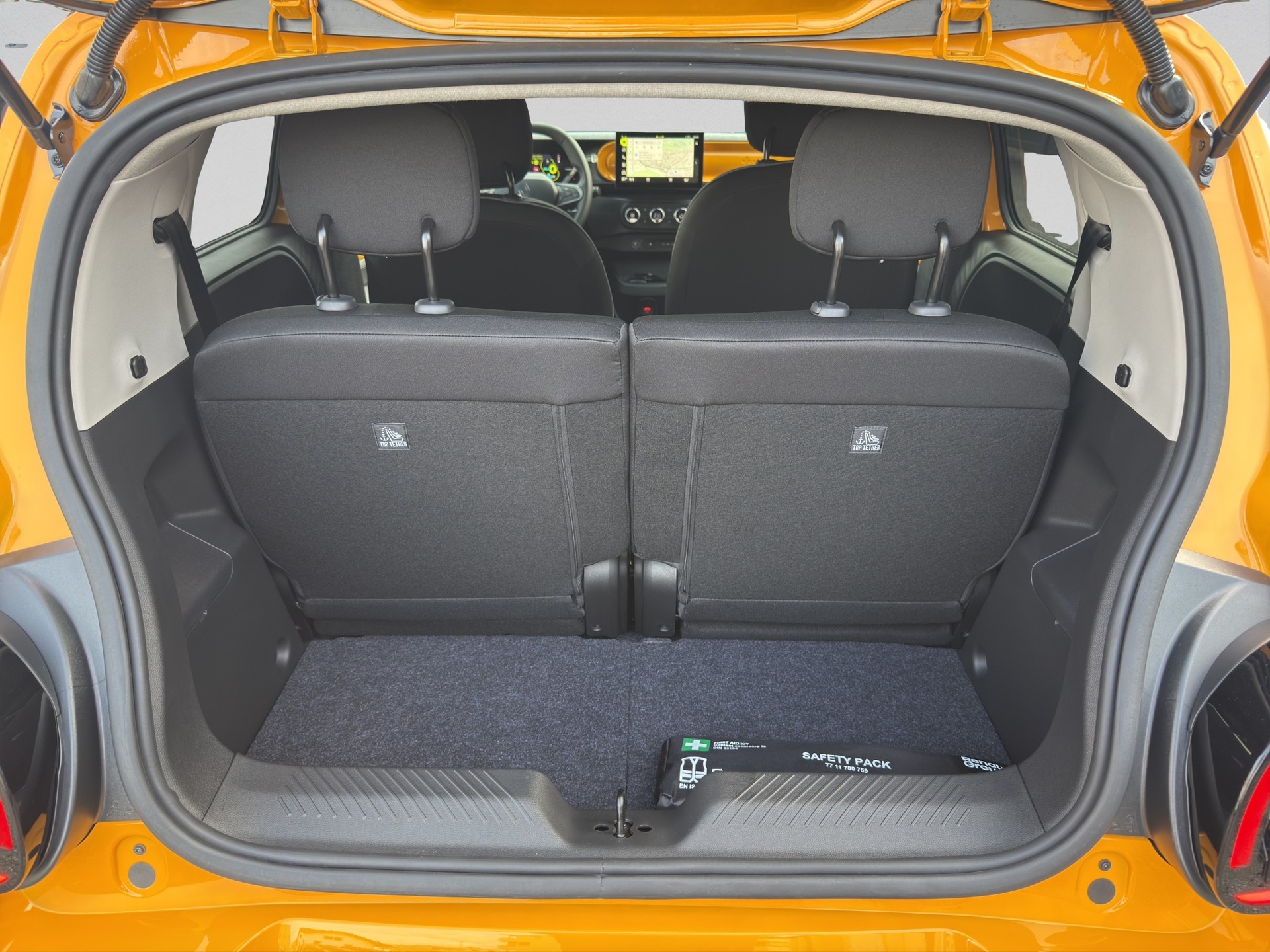 RENAULT Twingo E-Tech 27kWh Techno-image-15