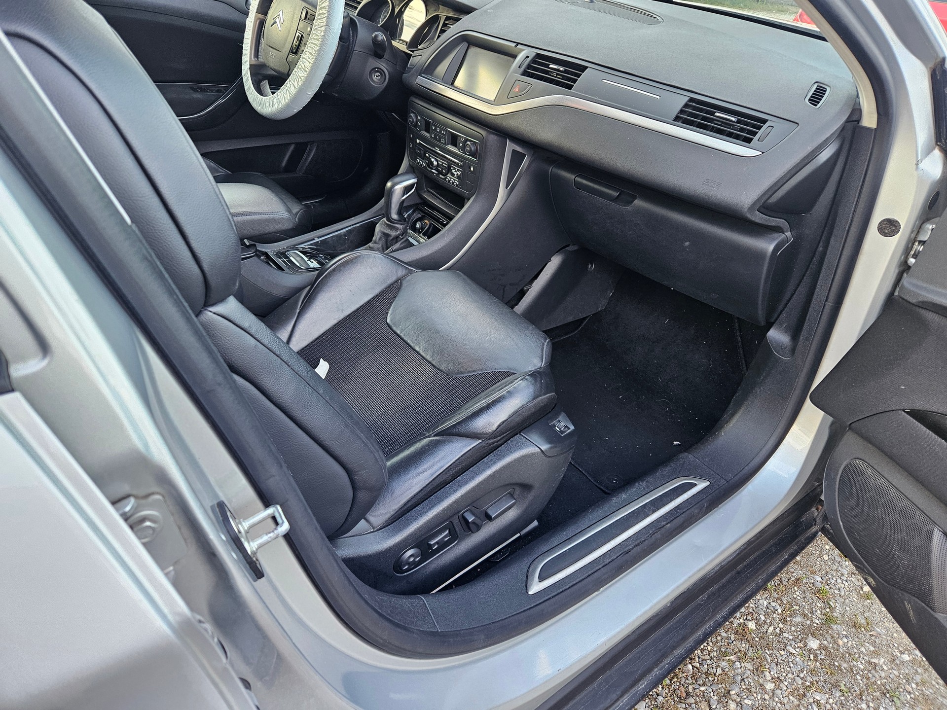 CITROEN C5 Tourer 2.0 HDi Exclusive Automatic-image-13