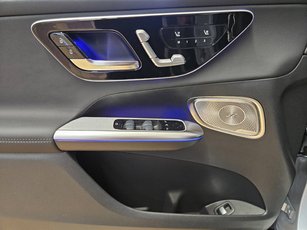 MERCEDES-BENZ GLC 220 d 4Matic AMG Line-image-9