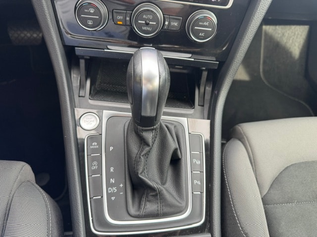 VW Golf 1.5 TSI EVO Highline DSG-image-14