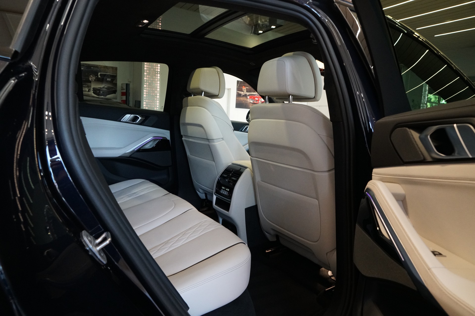 BMW X6 xDrive 48V 40i M Sport Pro Steptronic-image-21