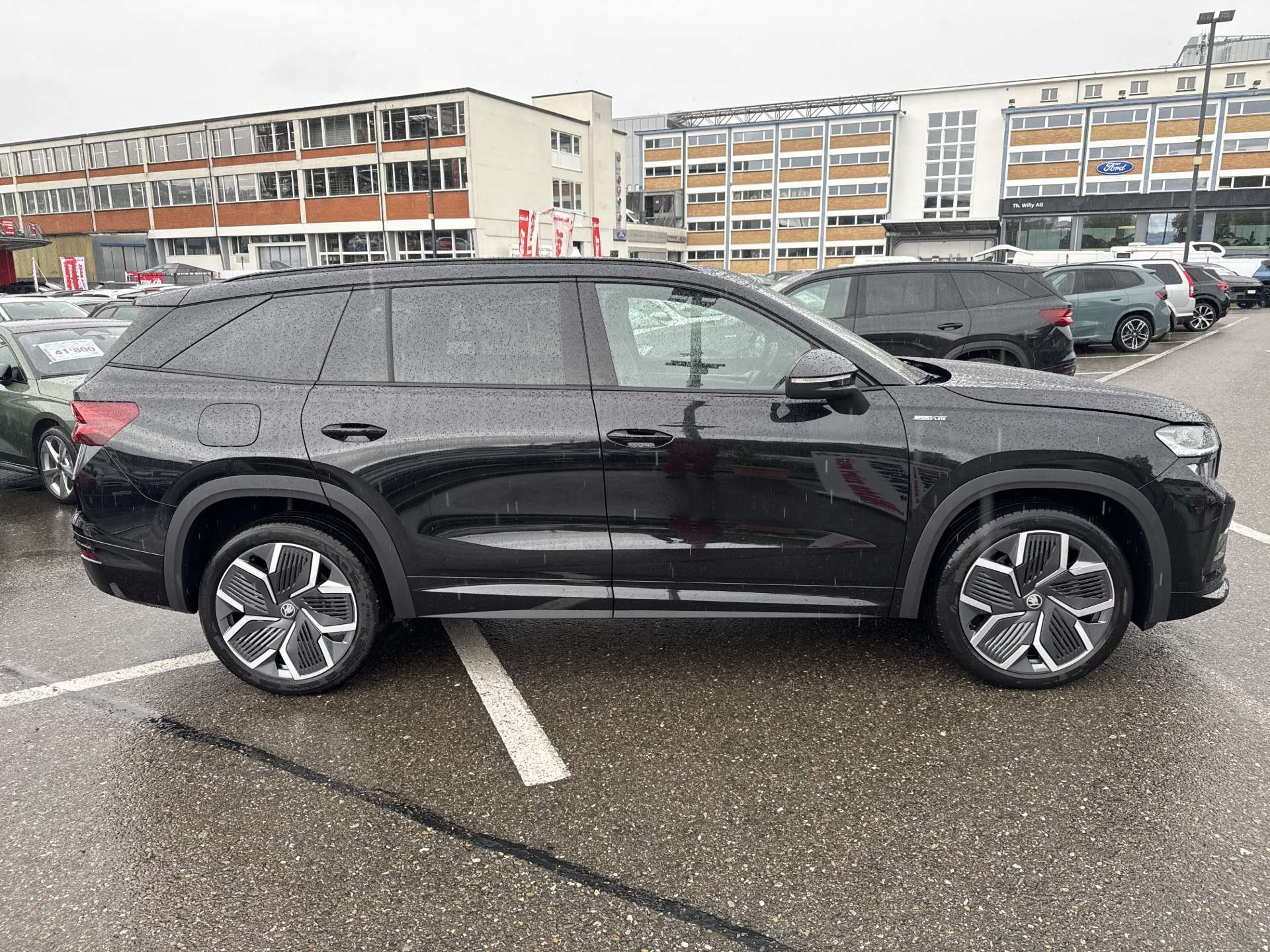 SKODA Kodiaq 2.0 TSi Sportline 7-Plätzer 205PS 4x4 DSG-Automat-image-10