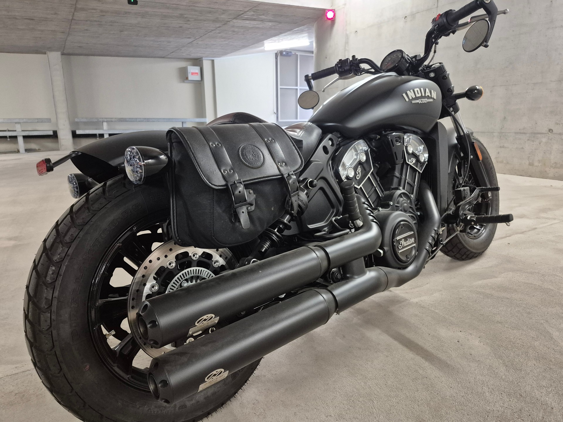 INDIAN Scout Bobber-image-0