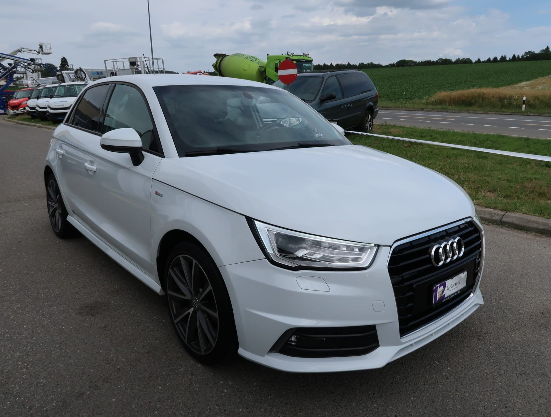 AUDI A1 Sportback 1.4 TFSI Sport S-tronic-image-2