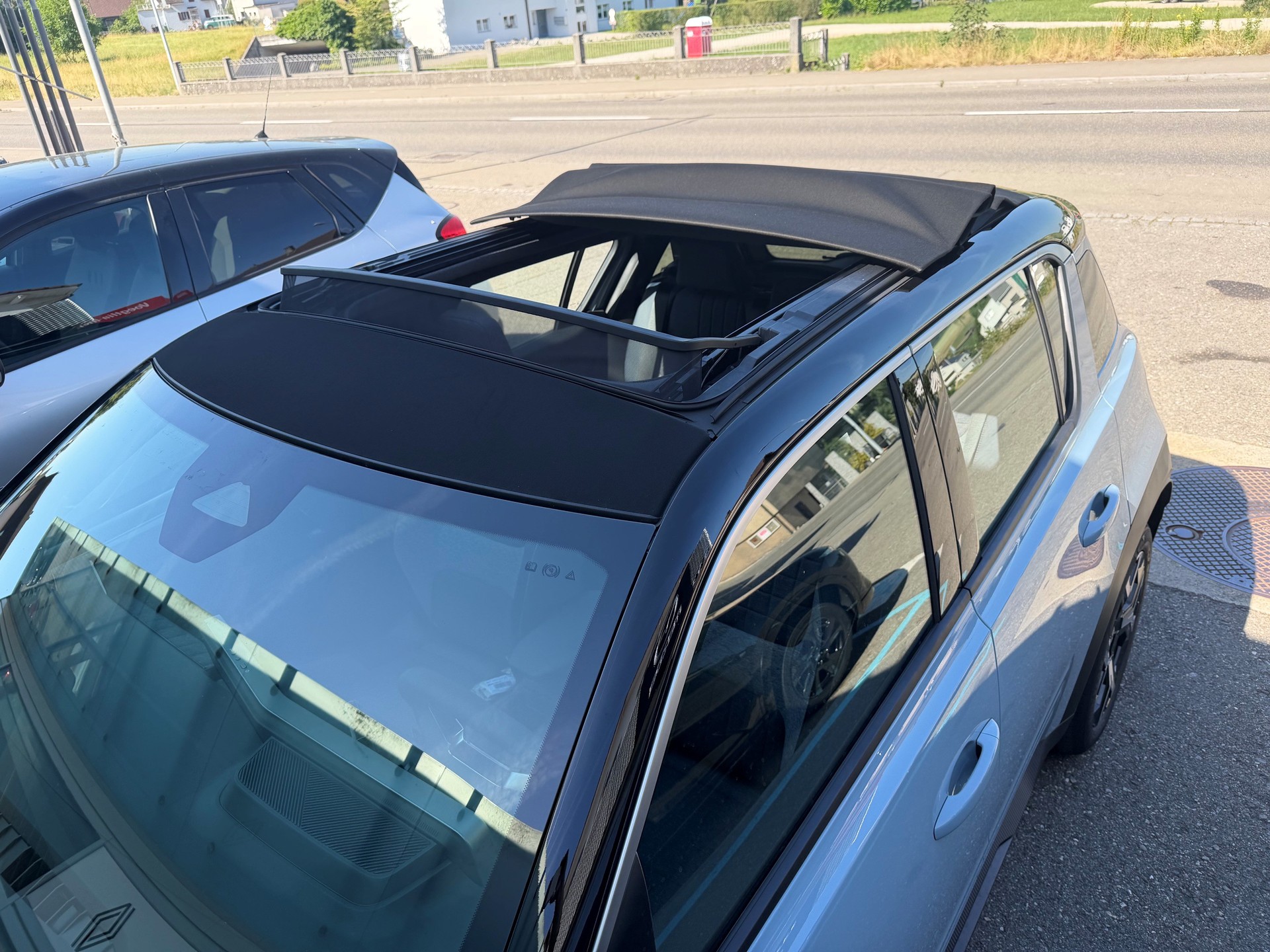 RENAULT R4 E-Tech Comfort Range 52 Plein Sud kWh Techno-image-5