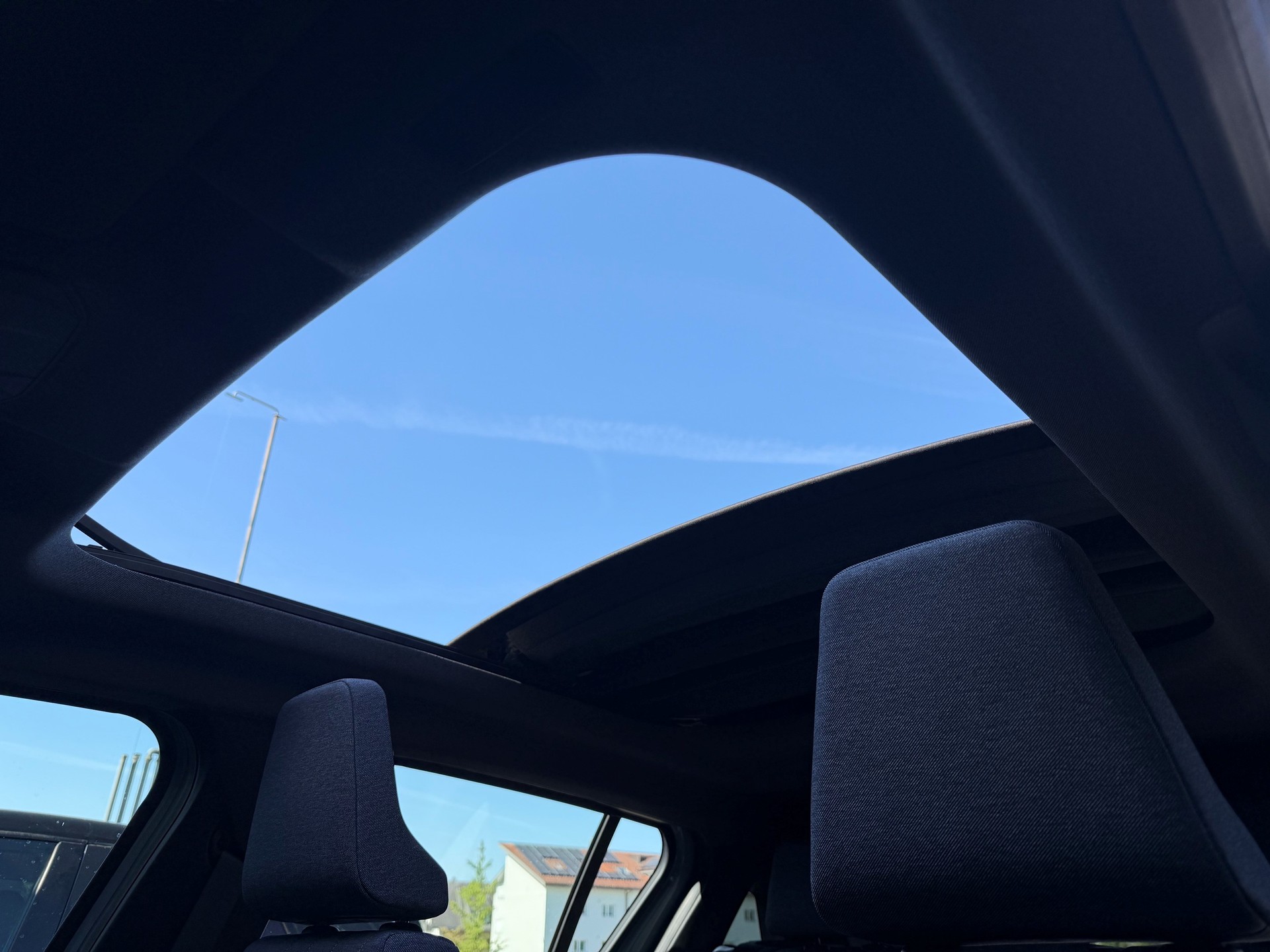RENAULT R4 E-Tech Comfort Range 52 Plein Sud kWh Techno-image-6