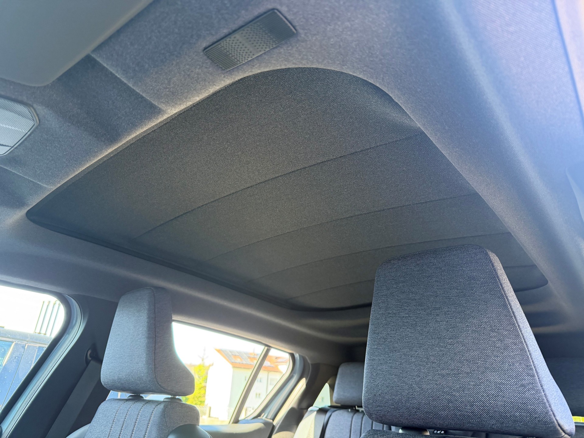 RENAULT R4 E-Tech Comfort Range 52 Plein Sud kWh Techno-image-8