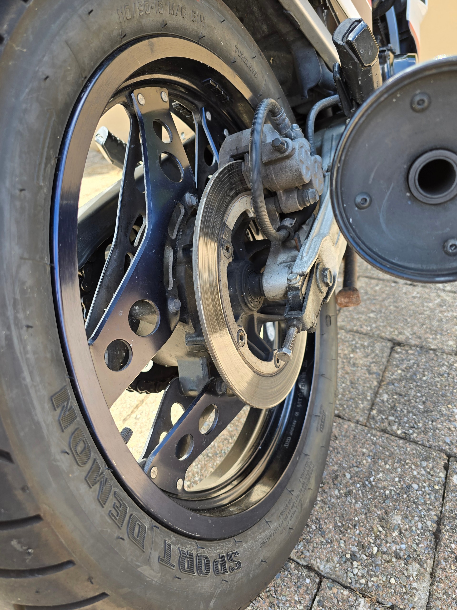 HONDA VF 500 F-image-7
