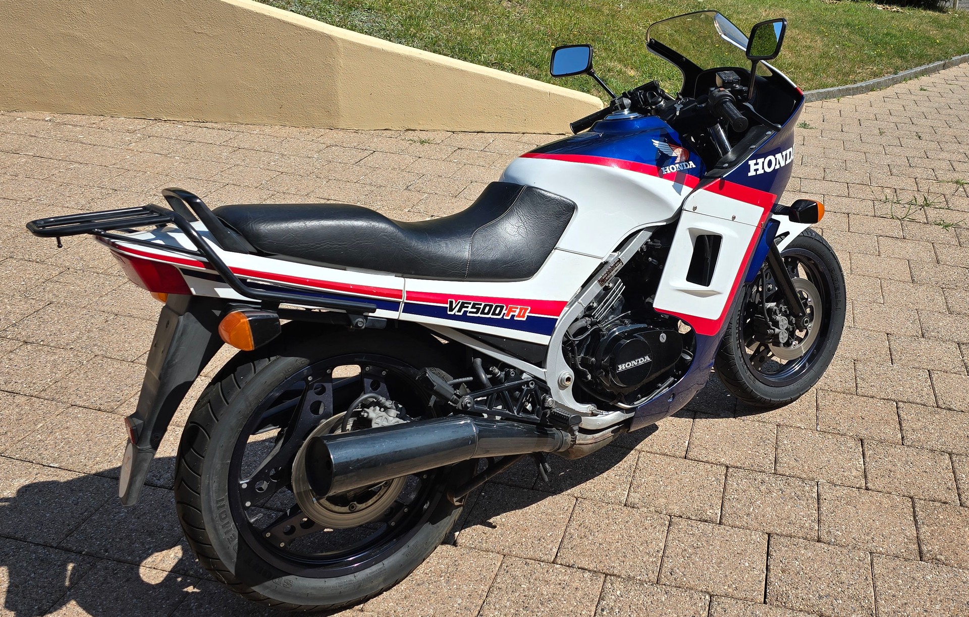 HONDA VF 500 F2-image-1