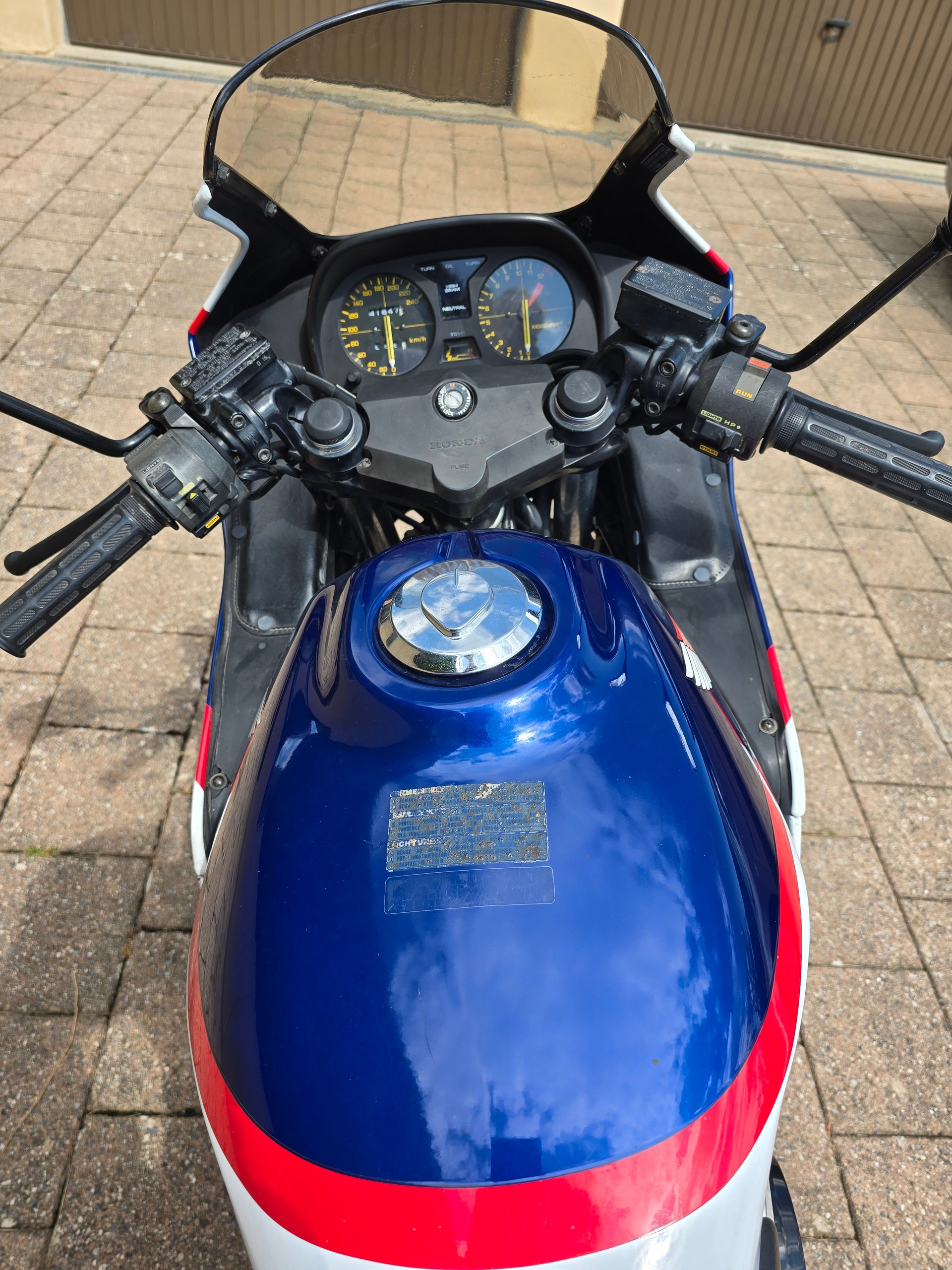 HONDA VF 500 F-image-4