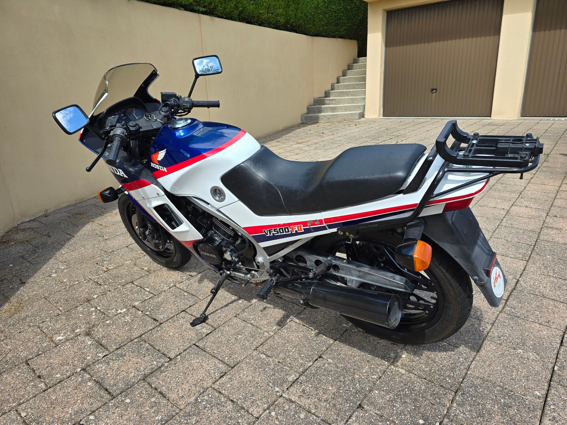 HONDA VF 500 F-image-2