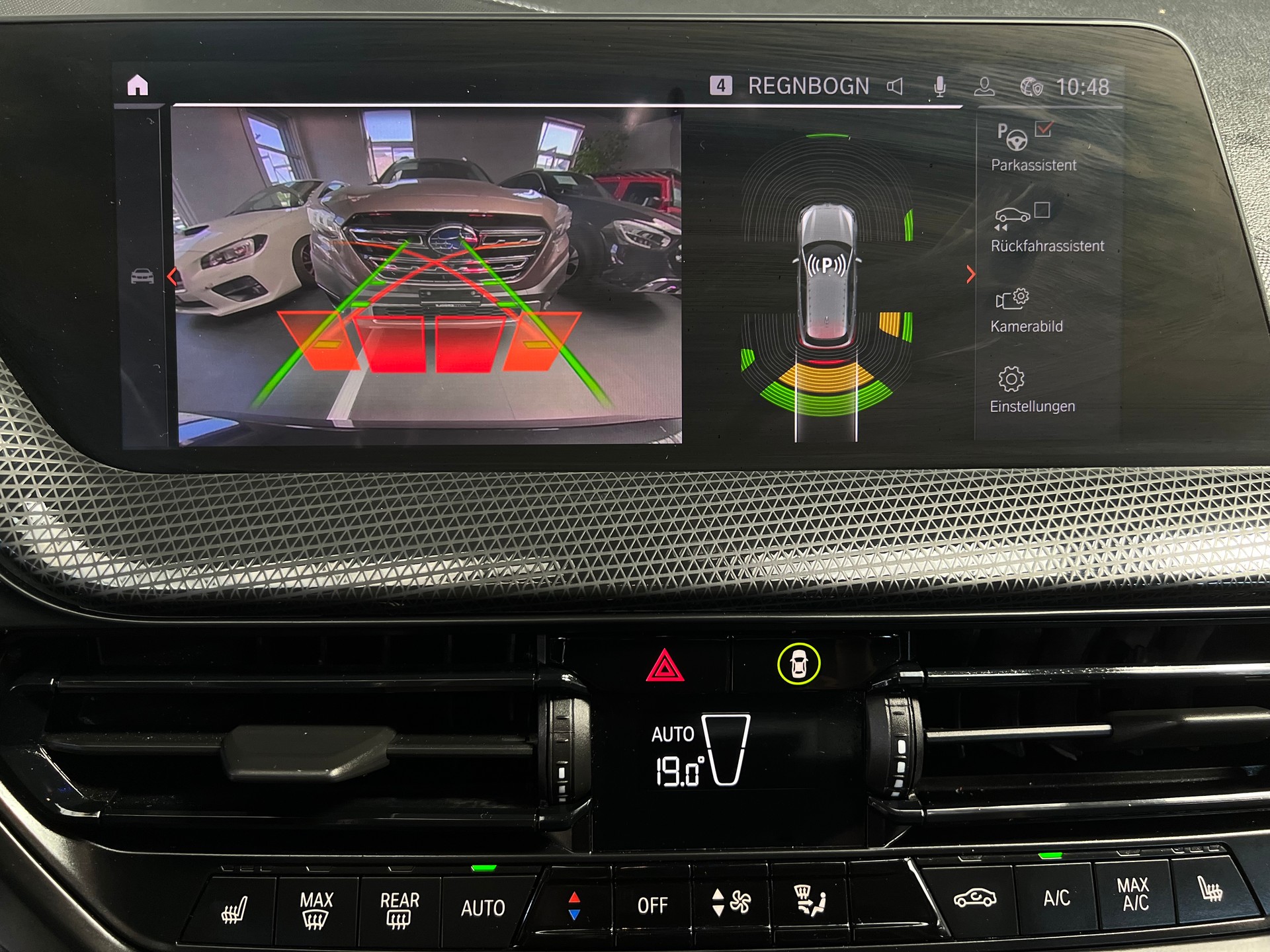 BMW 120d xDrive Steptronic Luxury Line-image-6