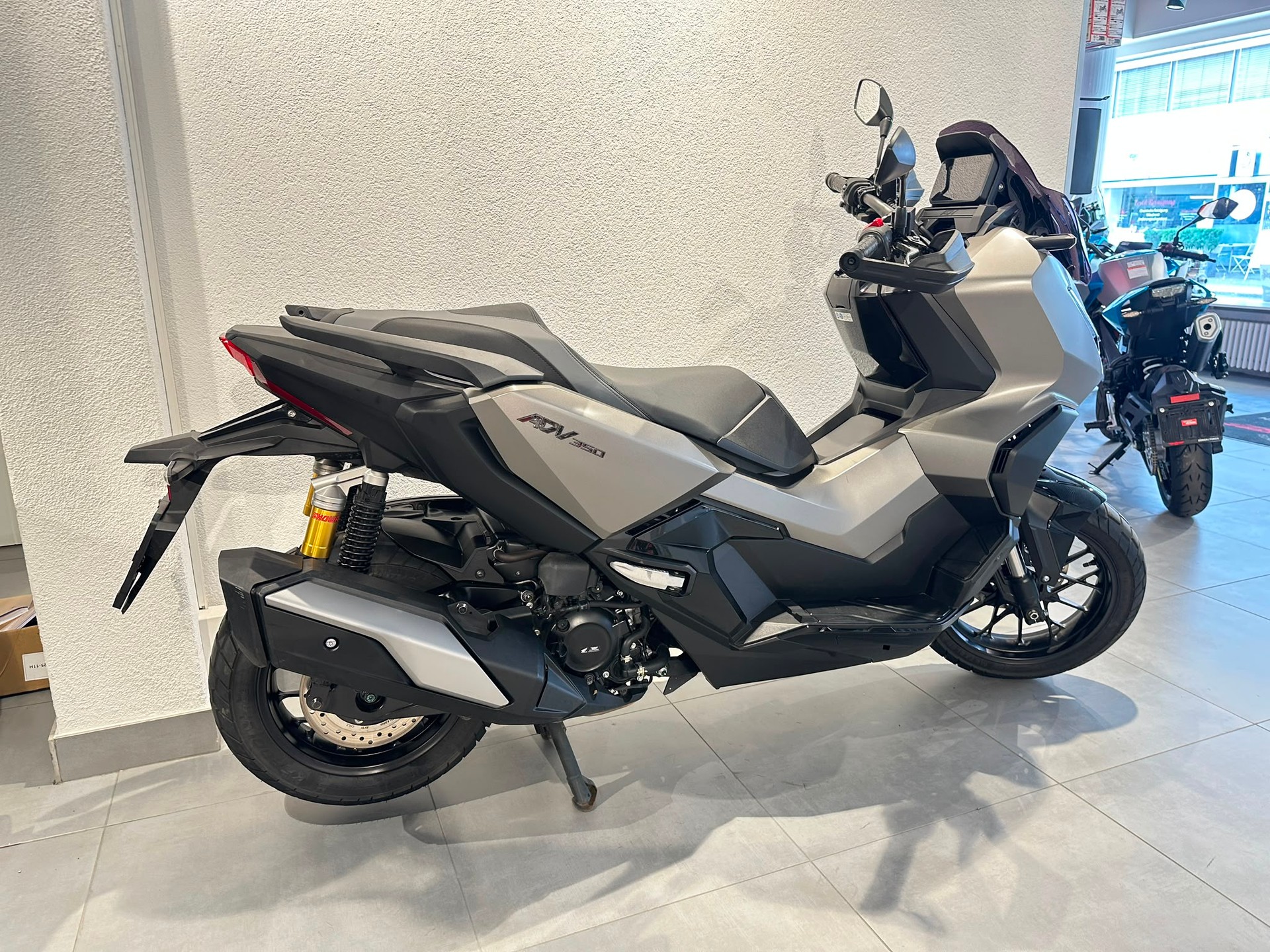 HONDA ADV 350 ABS | Occasion | nur 3’360 km | Top Zustand-image-10