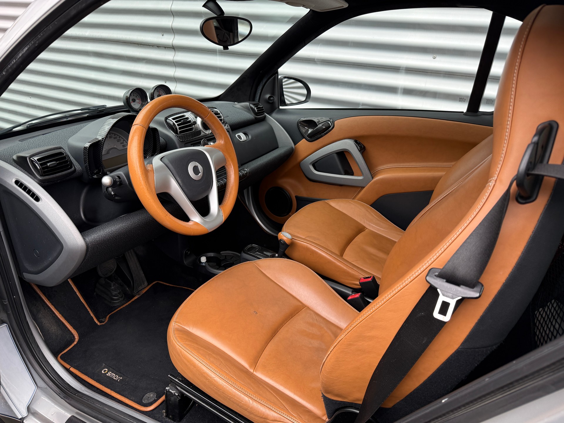 SMART fortwo limited two softouch-image-3